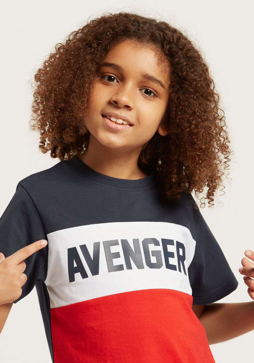 Avengers Print Colourblock T-shirt with Shorts Set-Nightwear-image-2