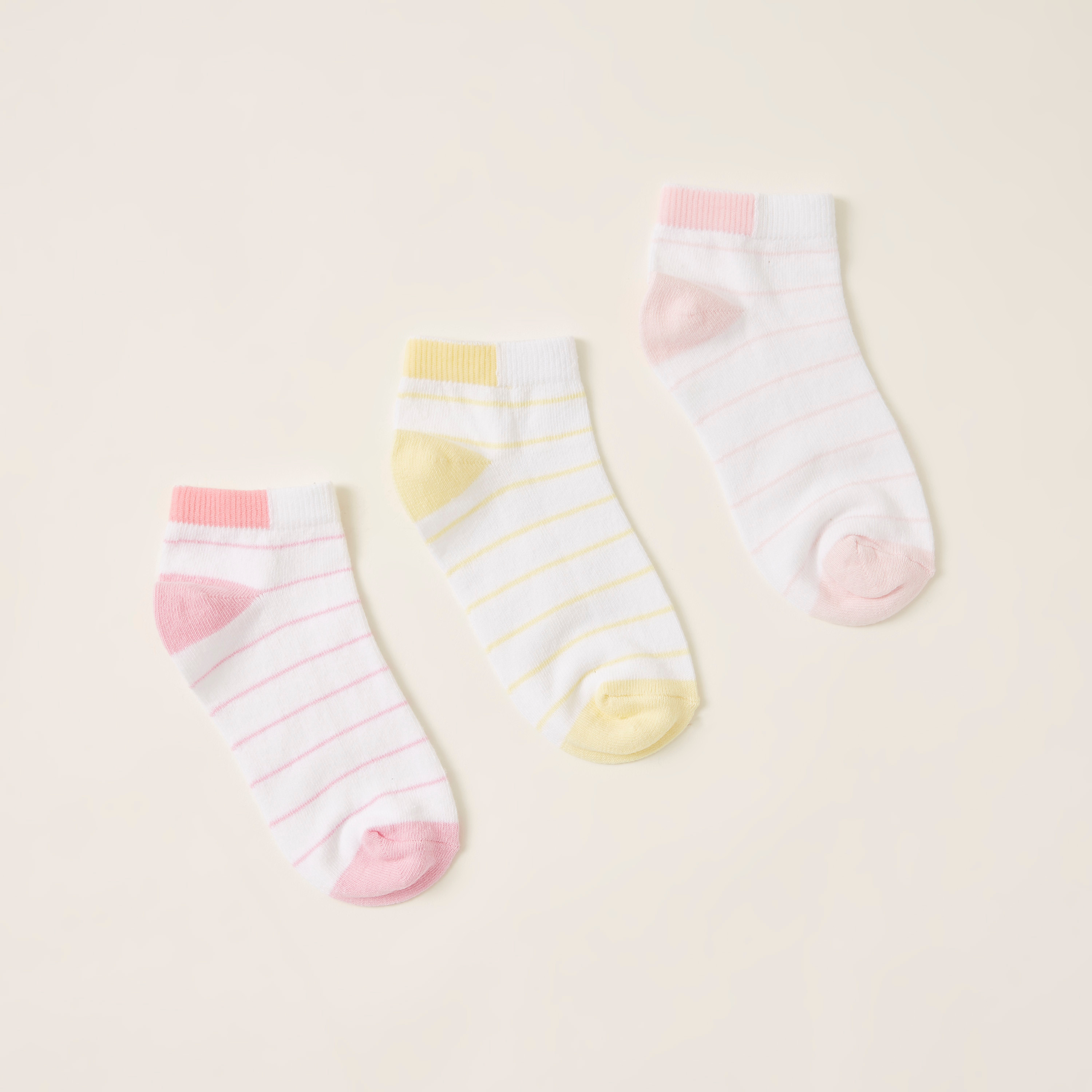 جوارب مخططة بطول الكاحل من جونيورز - طقم من 3 أزواج-baby-girls-accessories-socks-image-1