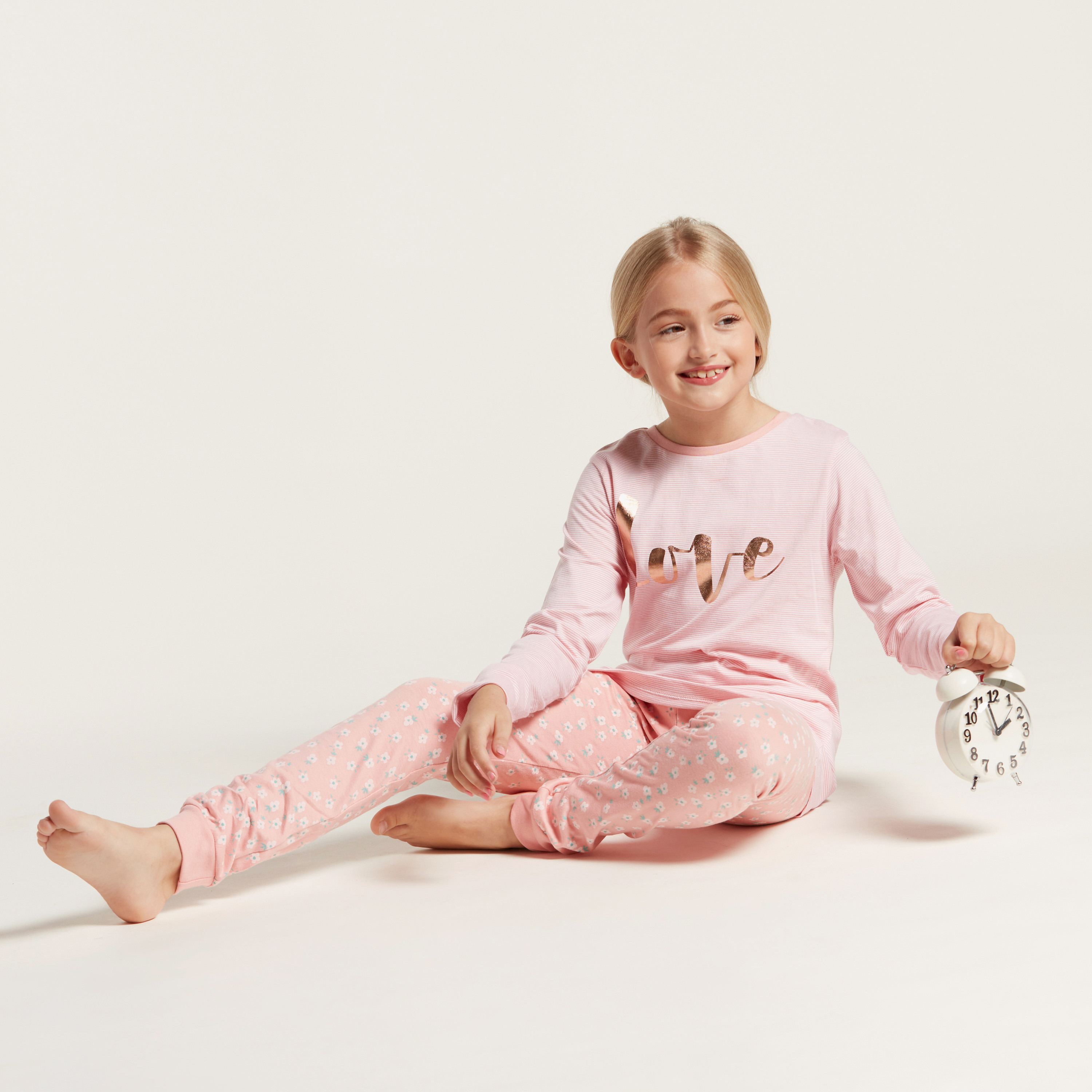 Buy Juniors Printed Long Sleeves T-shirt and Pyjama Set Online for