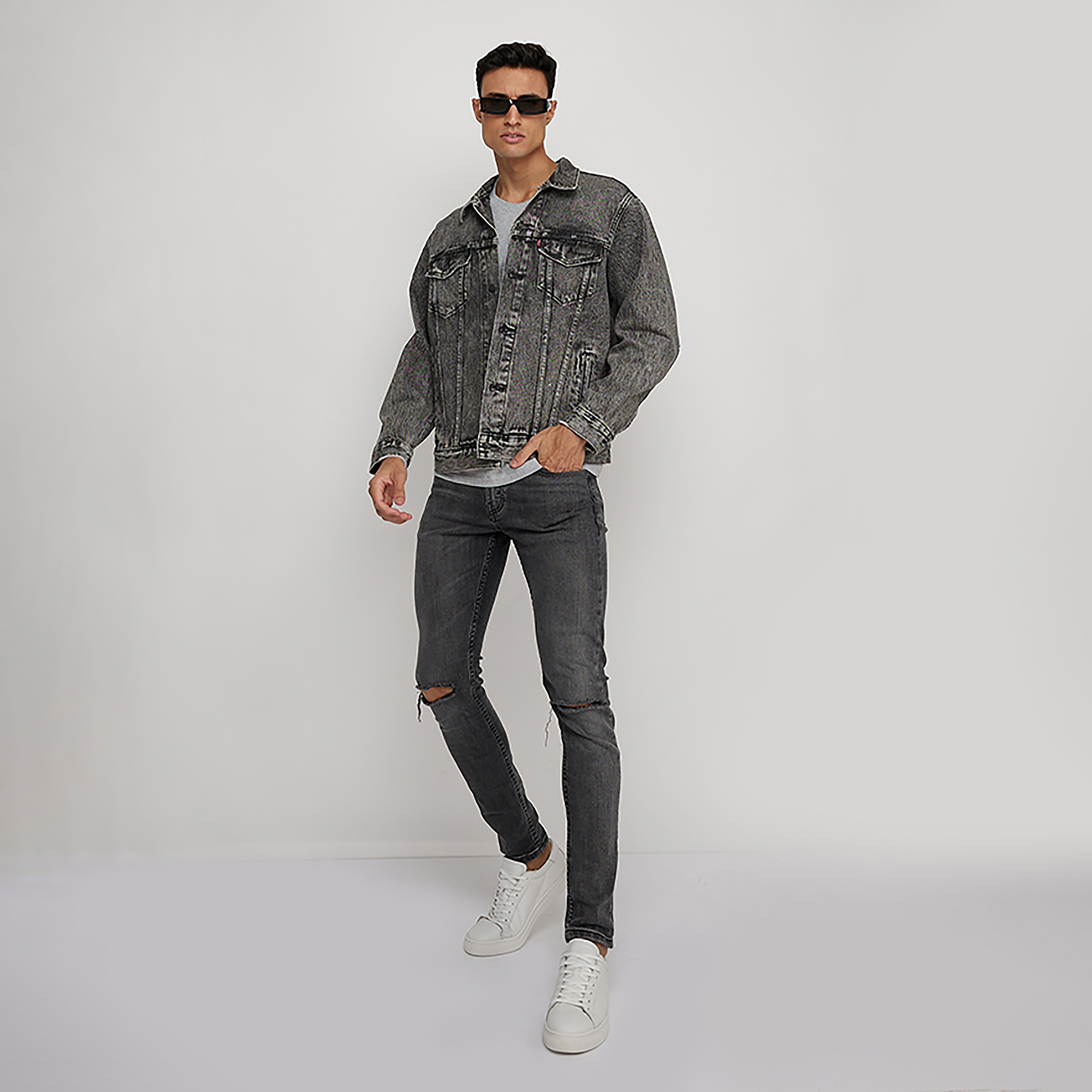 Levi's Plain Trucker Jacket-men-clothing-jacketsandblazers-jackets-image-2
