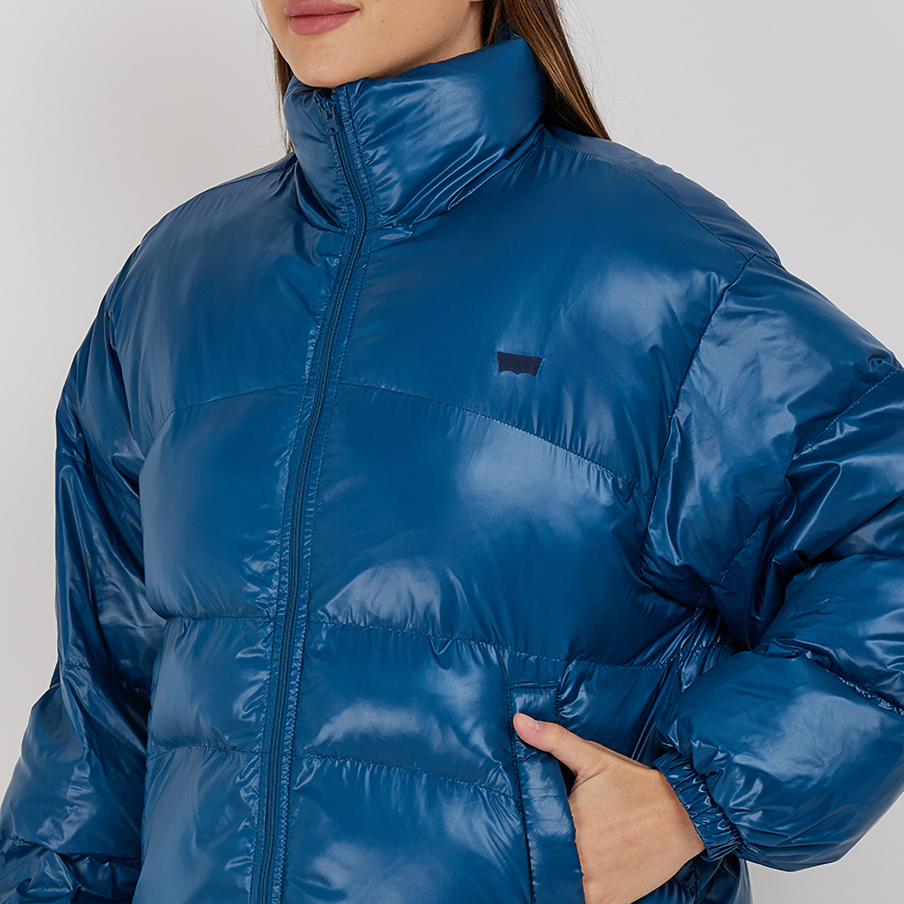 Levi's Plain High Neck Long Sleeves Women's Puffer Jacket-women-winterwear-coatsandjackets-jackets-image-3