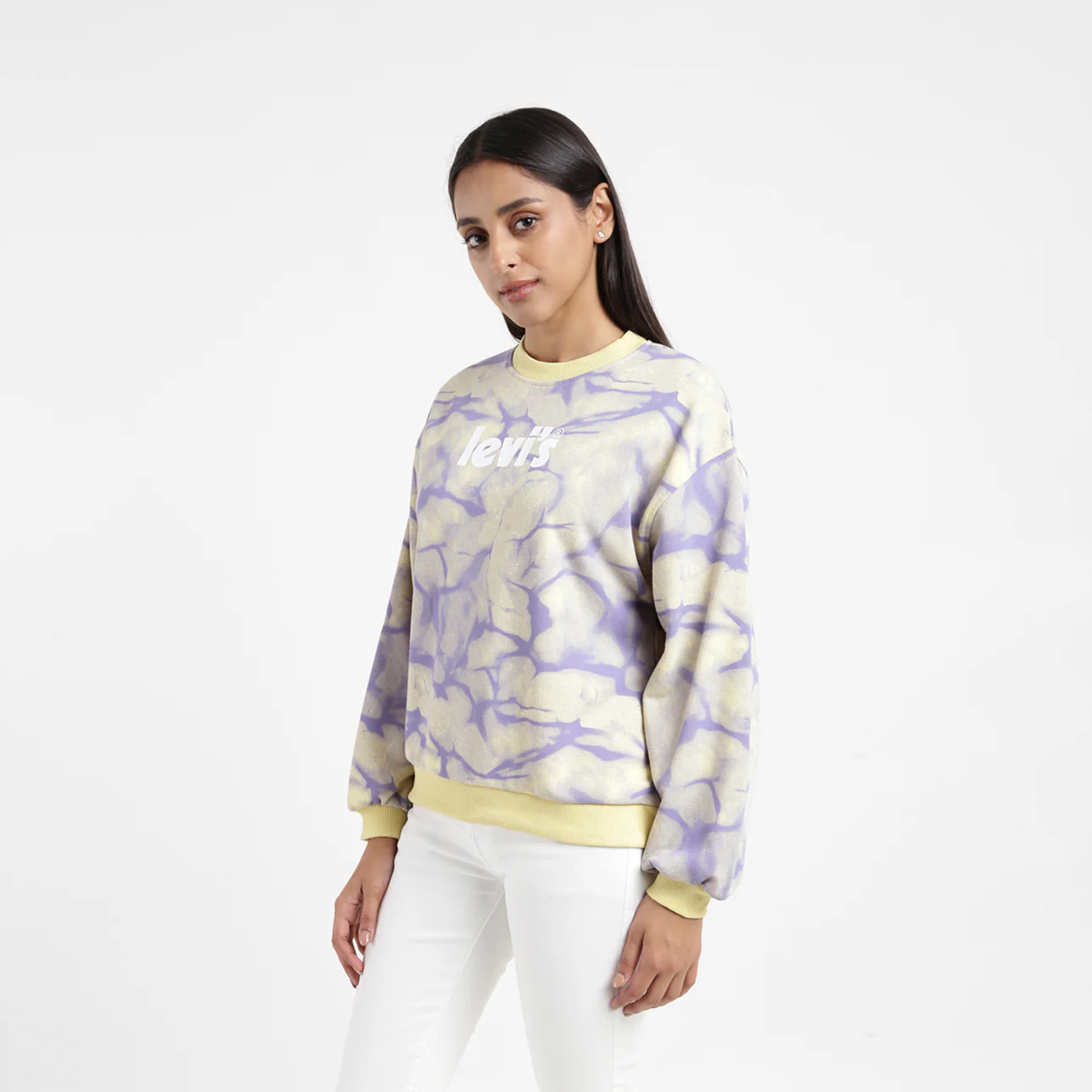 ليفايز- سويت شيرت مطبوع برقبة دائرية وأكمام طويلة-women-clothing-sportswearandactivewear-hoodiesandsweatshirts-image-3