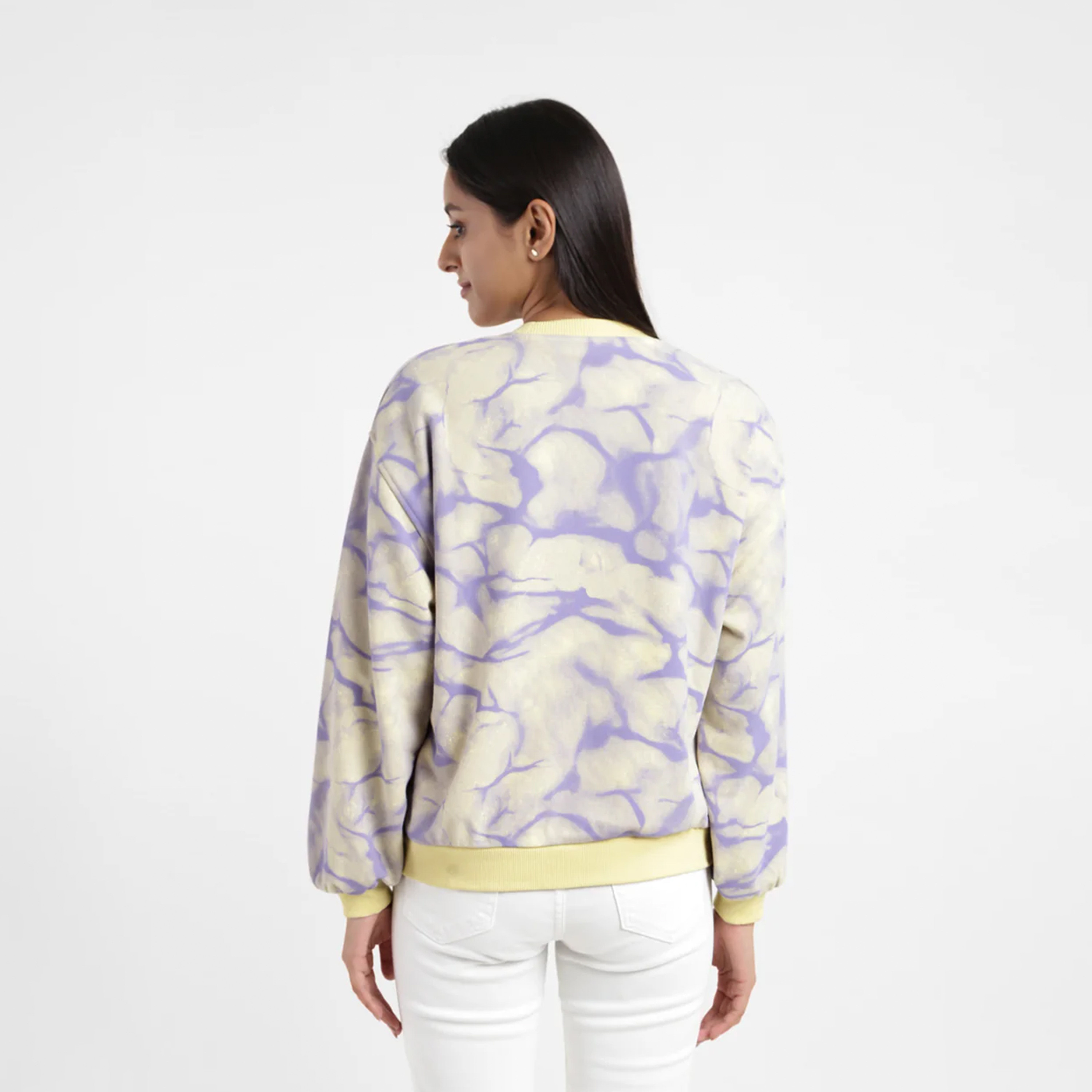 ليفايز- سويت شيرت مطبوع برقبة دائرية وأكمام طويلة-women-clothing-sportswearandactivewear-hoodiesandsweatshirts-image-4