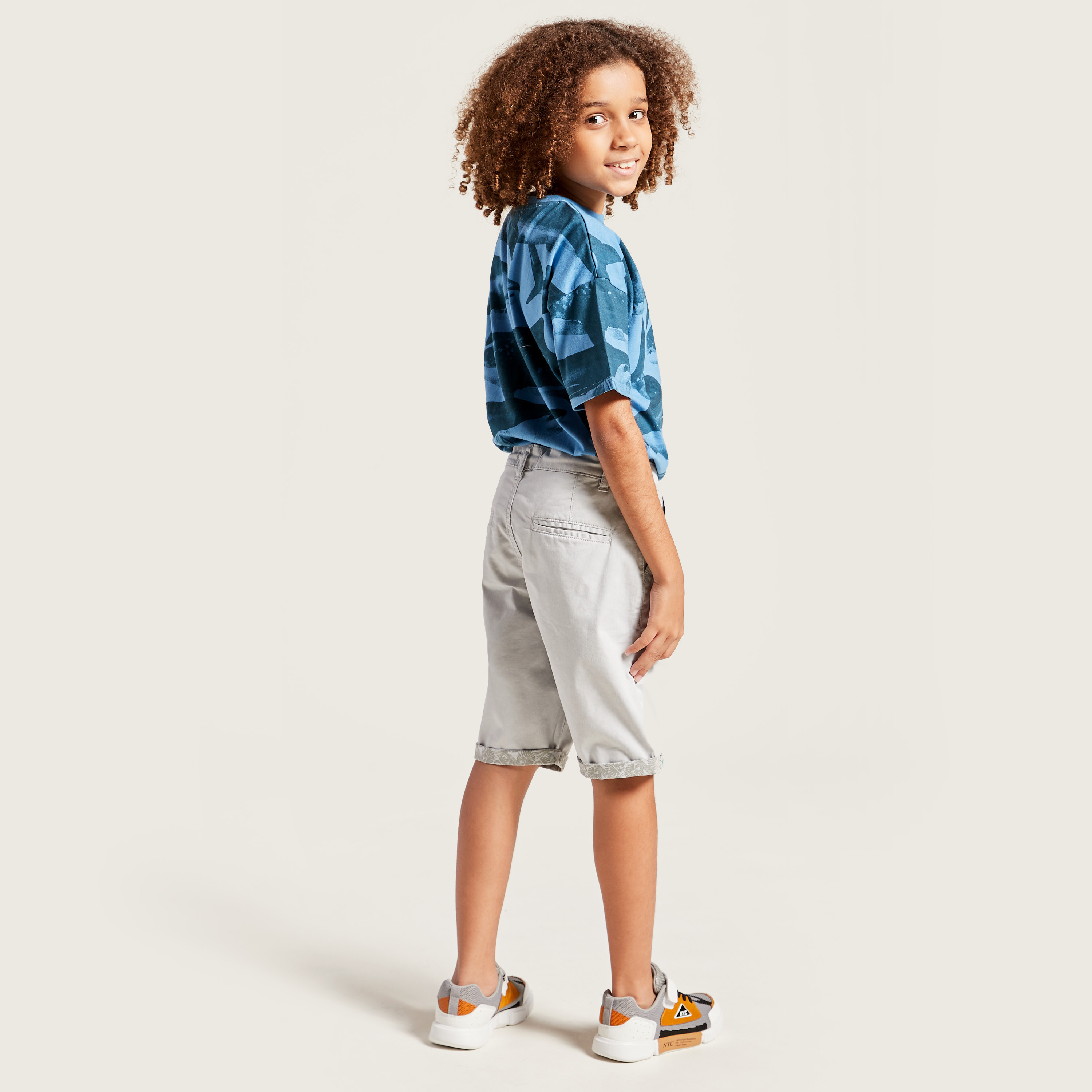Juniors Solid Shorts with Elasticated Drawstring Waist and Pockets-boys-clothing-bottoms-shorts-image-3