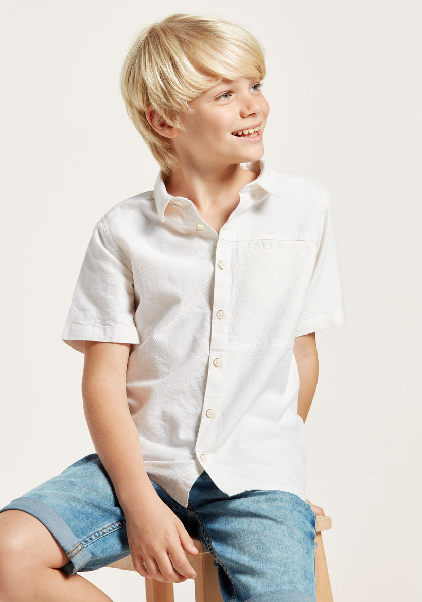 Juniors Solid Shirt with Short Sleeves and Pocket Detail-Shirts-image-1