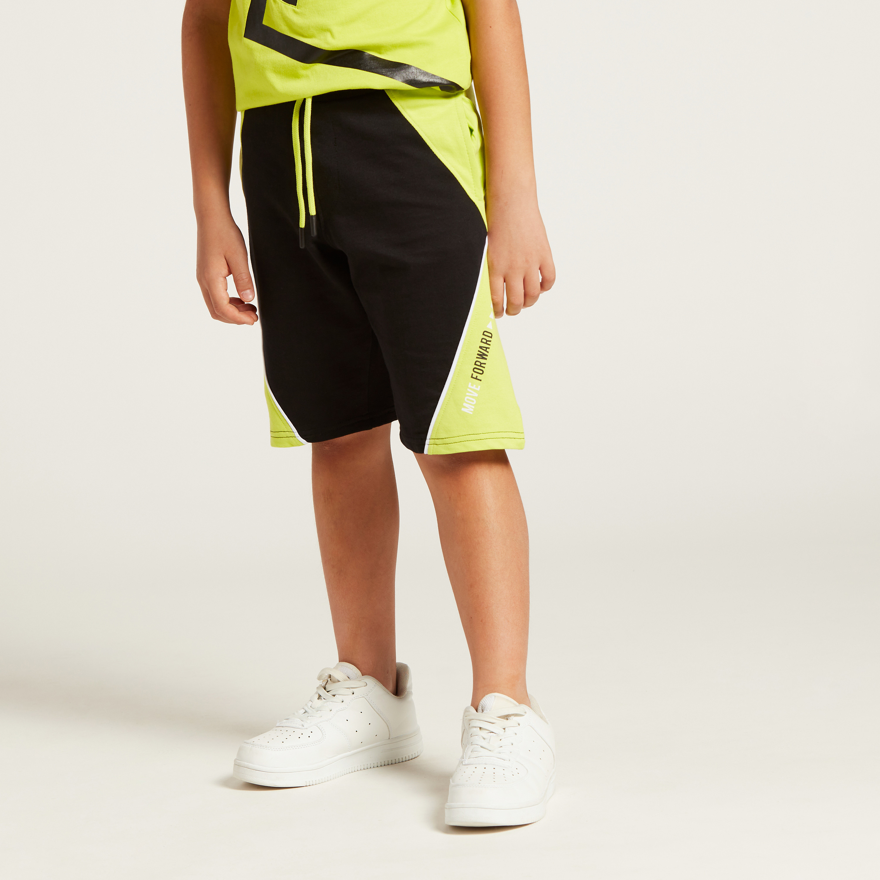 Juniors Printed Shorts with Drawstring Closure and Pockets-boys-clothing-bottoms-shorts-image-2