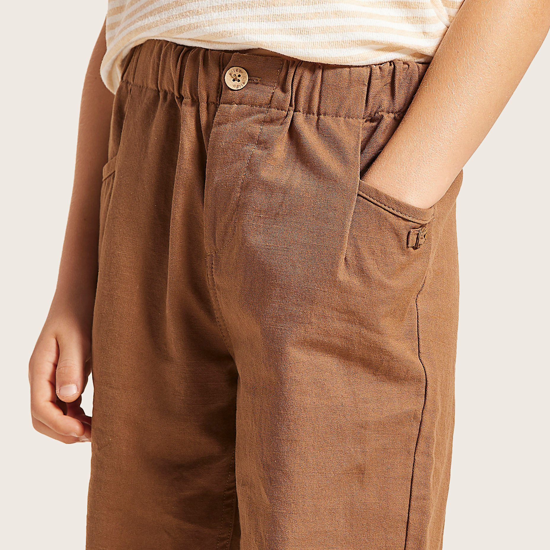 بنطلون سادة بخصر مطاطي وجيوب من إليجو-boys-clothing-bottoms-trousers-image-3