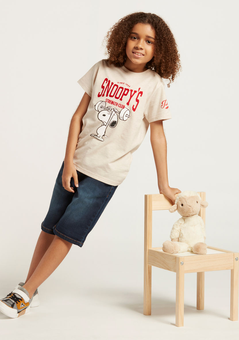 Snoopy Graphic Print T-shirt with Crew Neck and Short Sleeves-T Shirts-image-0