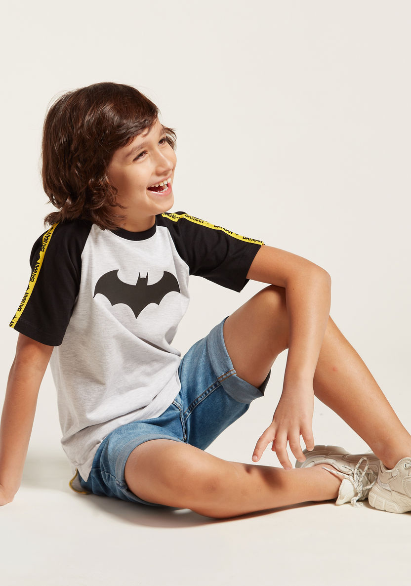 Batman Graphic Print T-shirt with Round Neck and Raglan Sleeves-T Shirts-image-1
