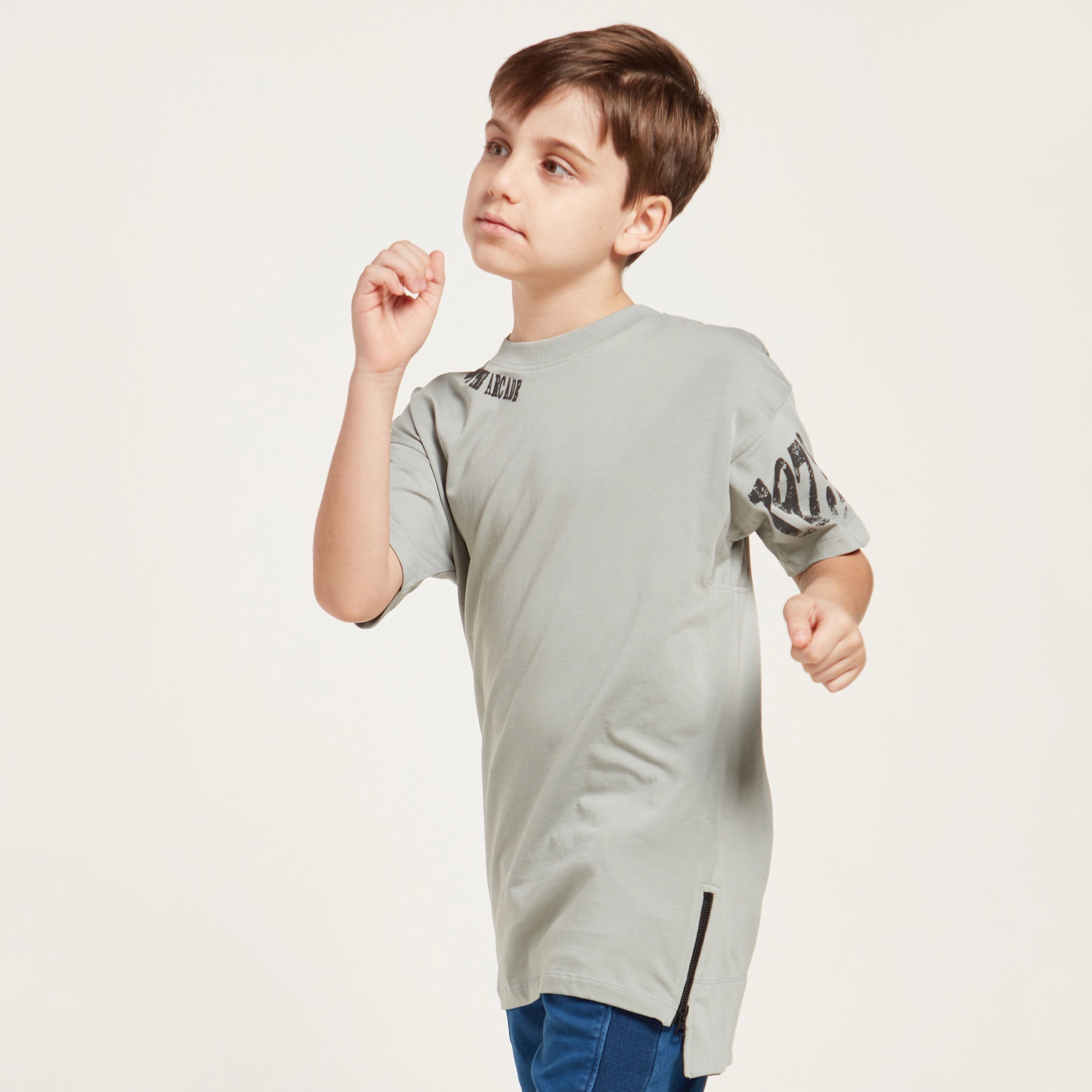 Iconic Typographic Print Round Neck T-shirt with Short Sleeves-boys-clothing-tshirtsandpolos-image-2