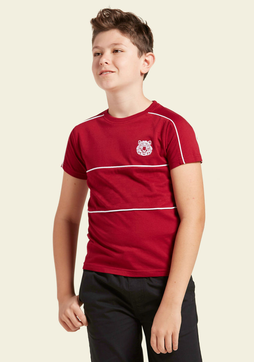 Iconic Embroidered Detail T-shirt with Round Neck and Short Sleeves-T Shirts-image-3