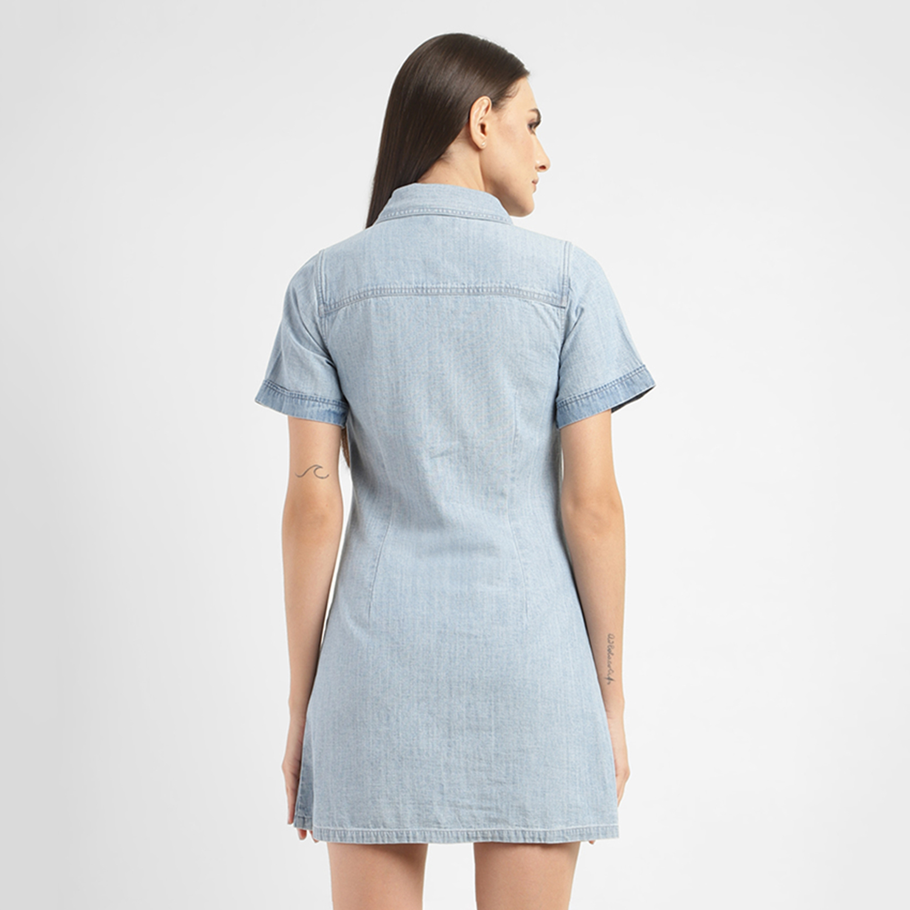فستان نسائي قصير بقميص أزرق من ليفايس-women-clothing-dresses-image-3