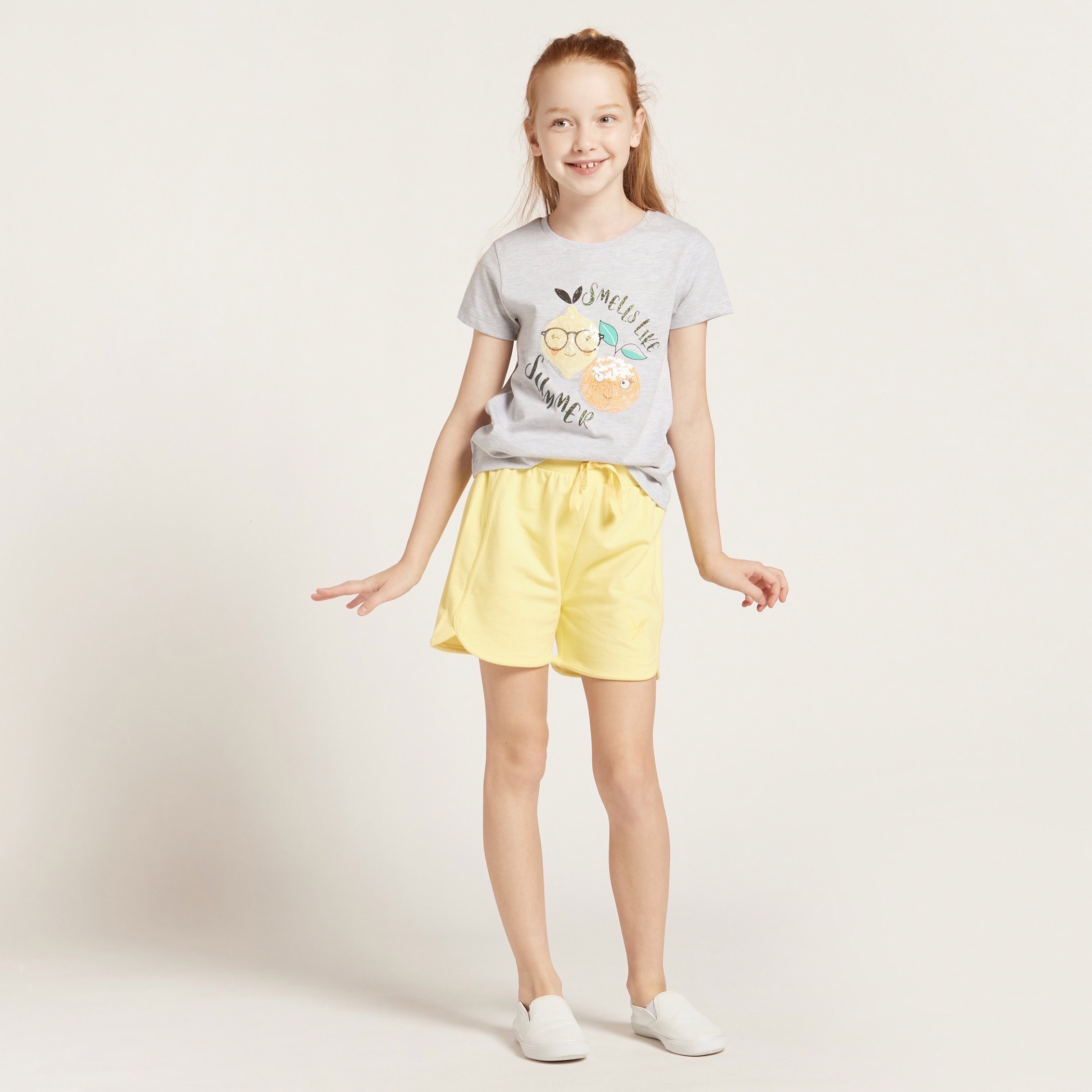 تيشيرت بياقة مستديرة وأكمام قصيرة وطبعات من جونيورز-girls-clothing-schoolwear-tshirts-image-3