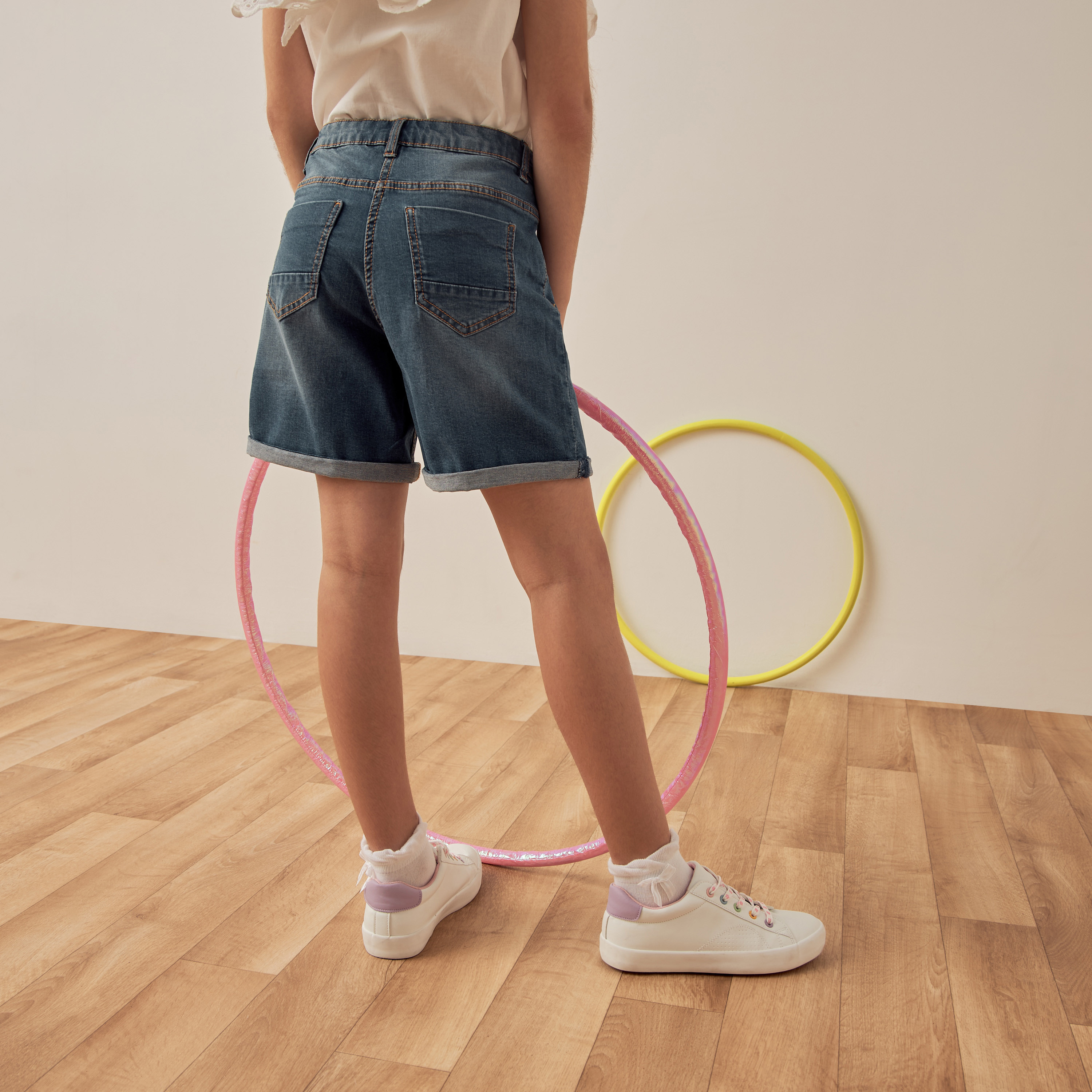 شورت دنيم بقصّة عادية من جونيورز-girls-clothing-bottoms-shorts-image-3