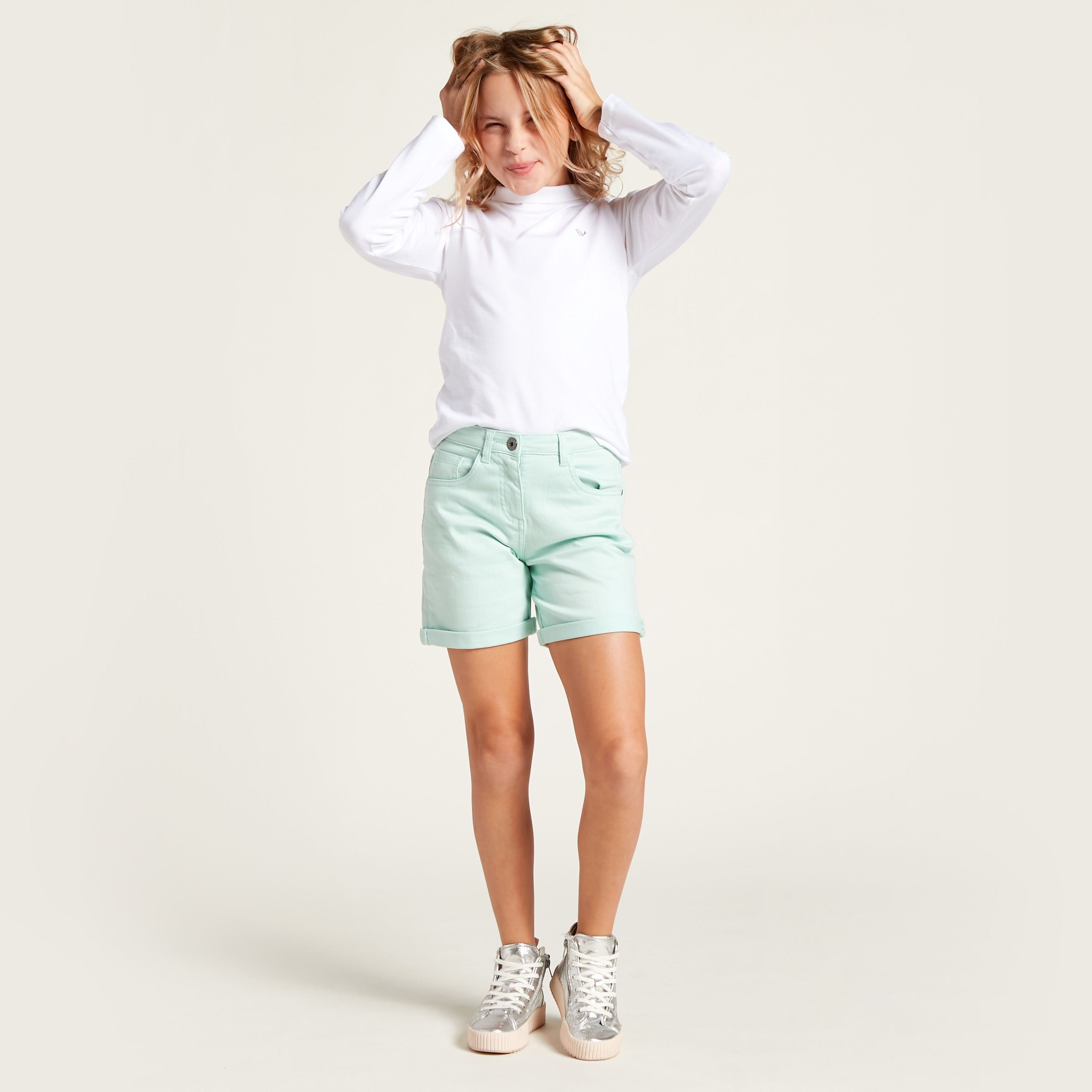 شورت سادة بـ 5 جيوب وأطراف مثنية من جونيورز-girls-clothing-bottoms-shorts-image-3