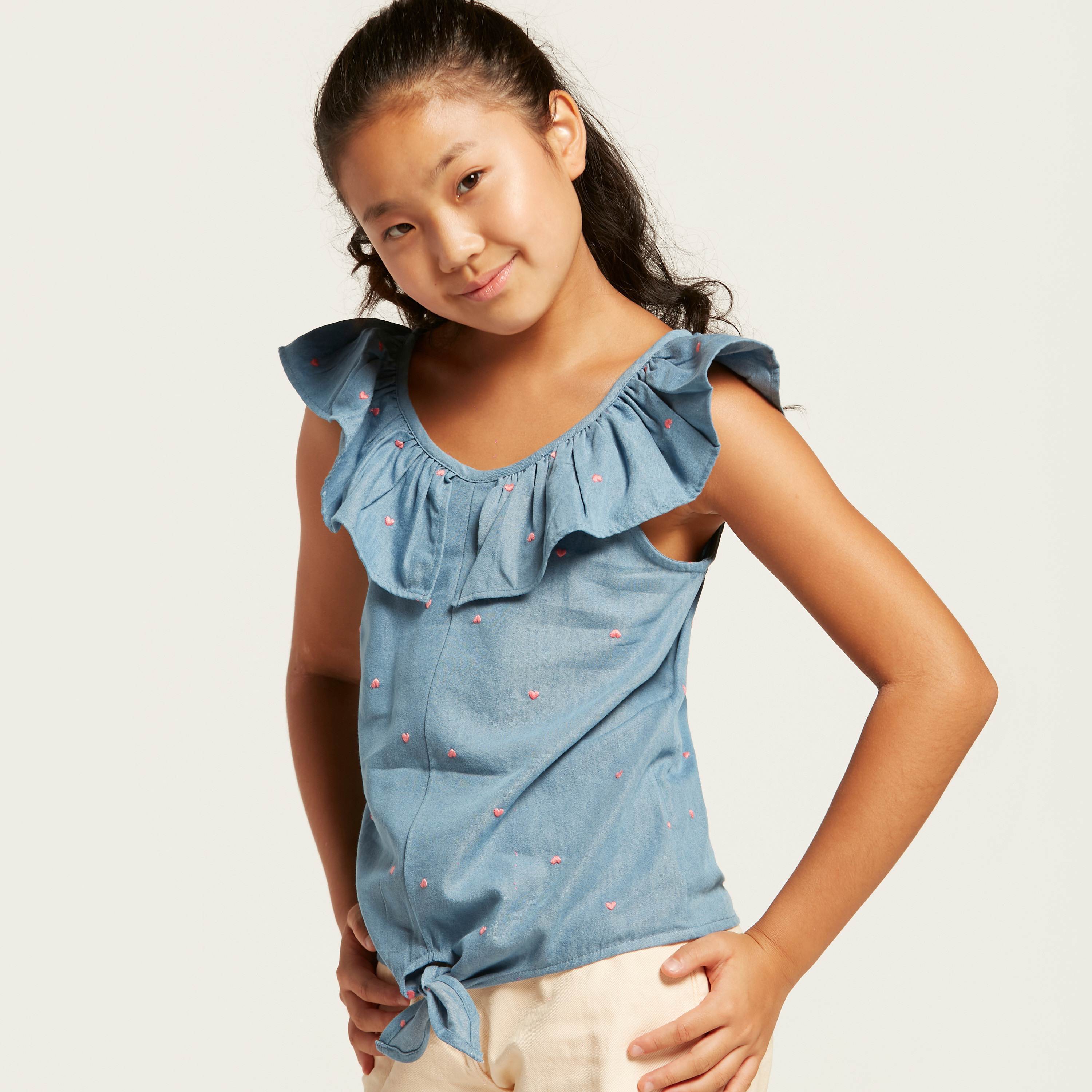 بلوزة بكشكش وتفاصيل عقدة وطبعات بالكامل من جونيورز-girls-clothing-blousesandshirts-image-3