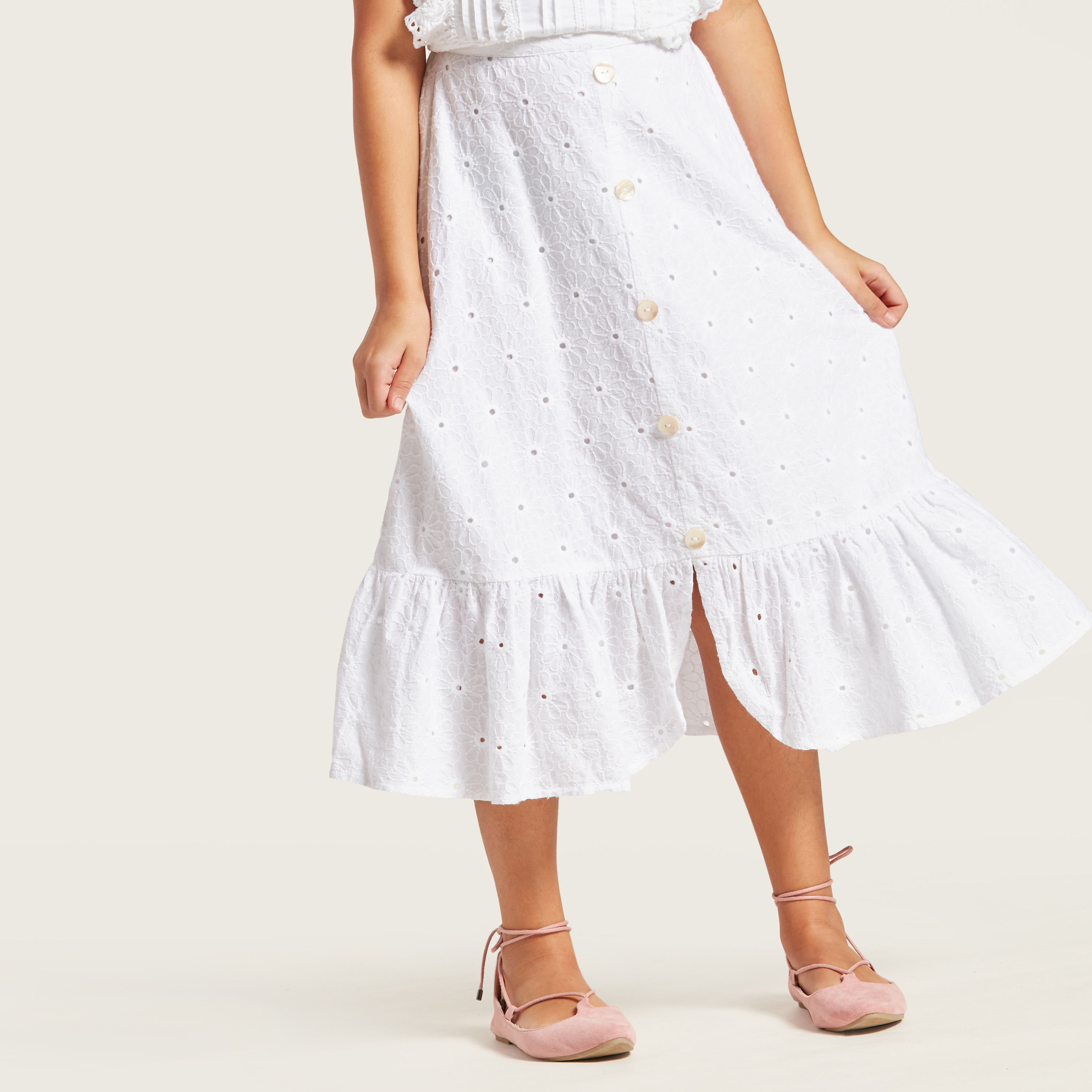 تنورة بخصر مطاطي وتفاصيل شيفلي من جونيورز-girls-clothing-bottoms-skirts-image-3