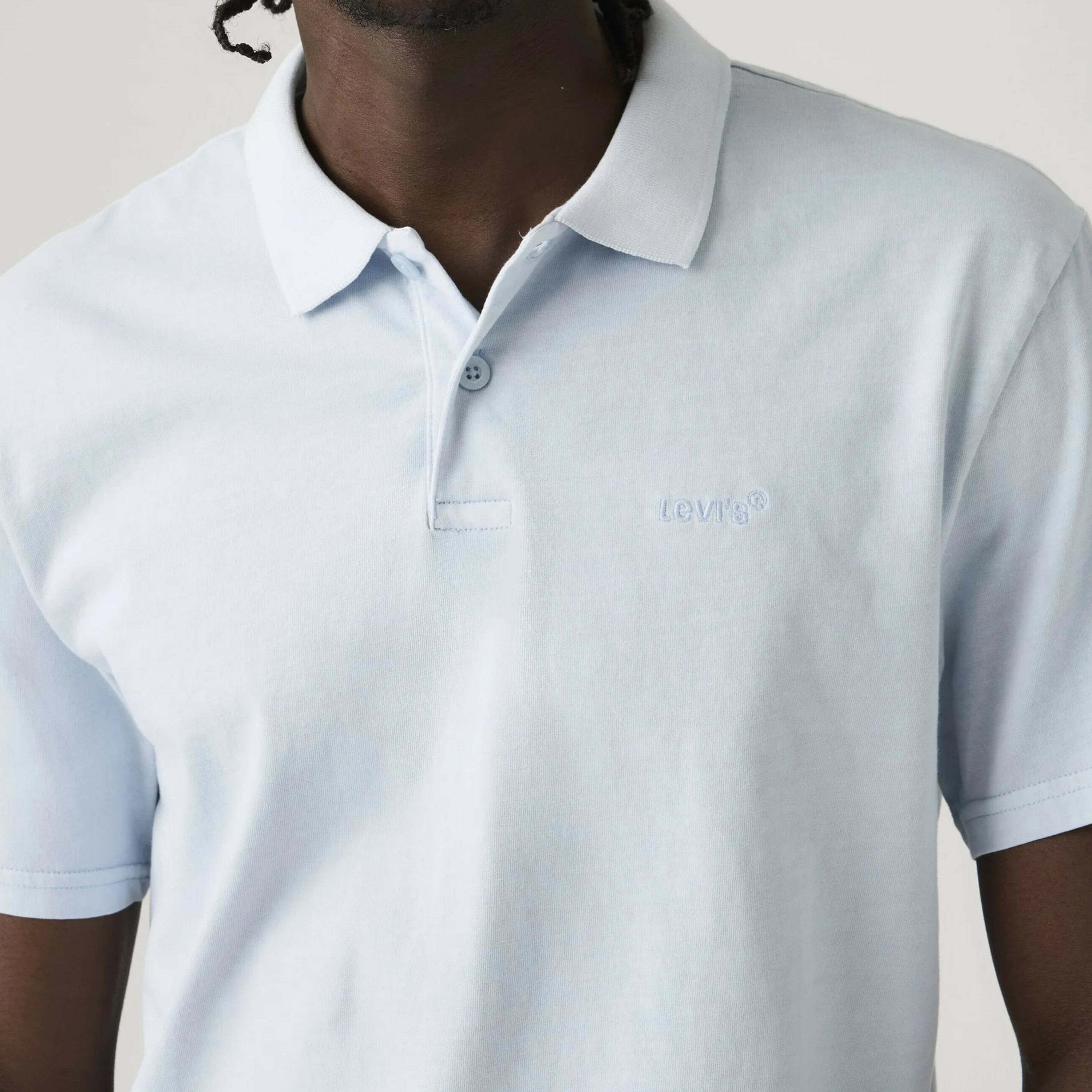 تي شيرت بولو رجالي سادة بأكمام قصيرة وياقة من ليفايس-men-clothing-tshirtsandpolos-polos-image-3