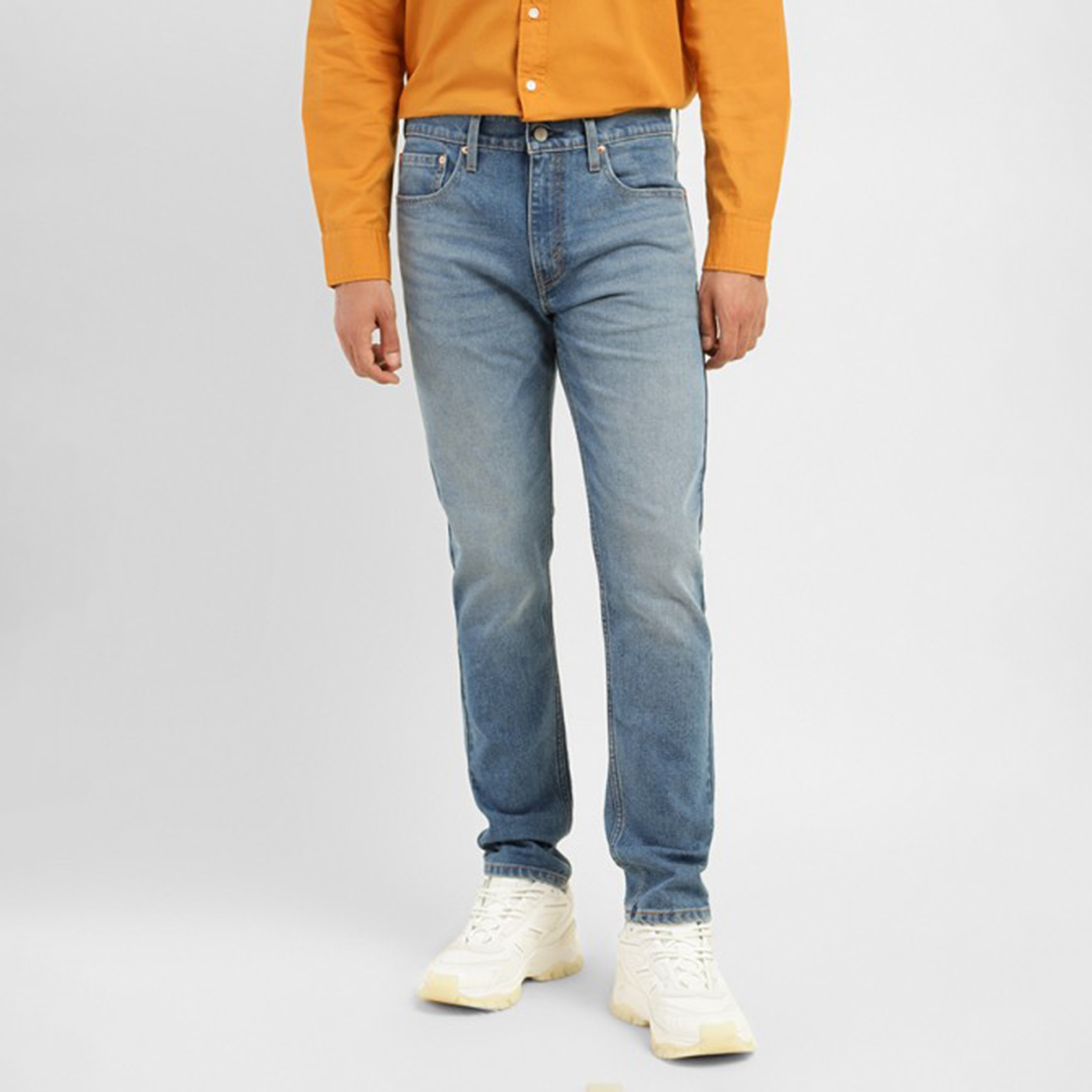 بنطال جينز من ليفايز 512 بلون انديجو ذو سلیم تيبر فت وجيب متوسط الارتفاع-men-clothing-bottoms-jeans-image-1