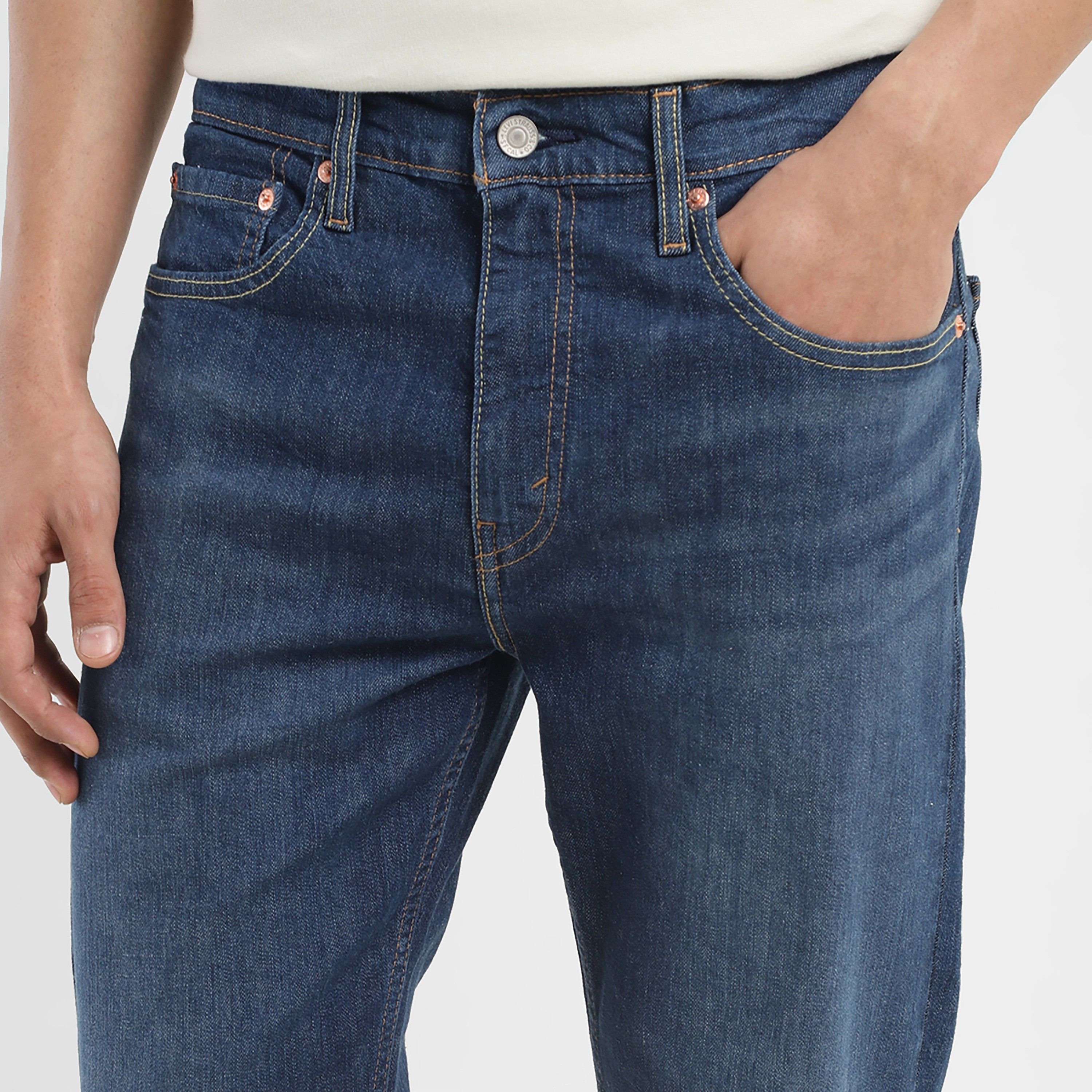 Levi's Tapered Fit Blue 5 Pockets Jeans-men-clothing-bottoms-jeans-image-2