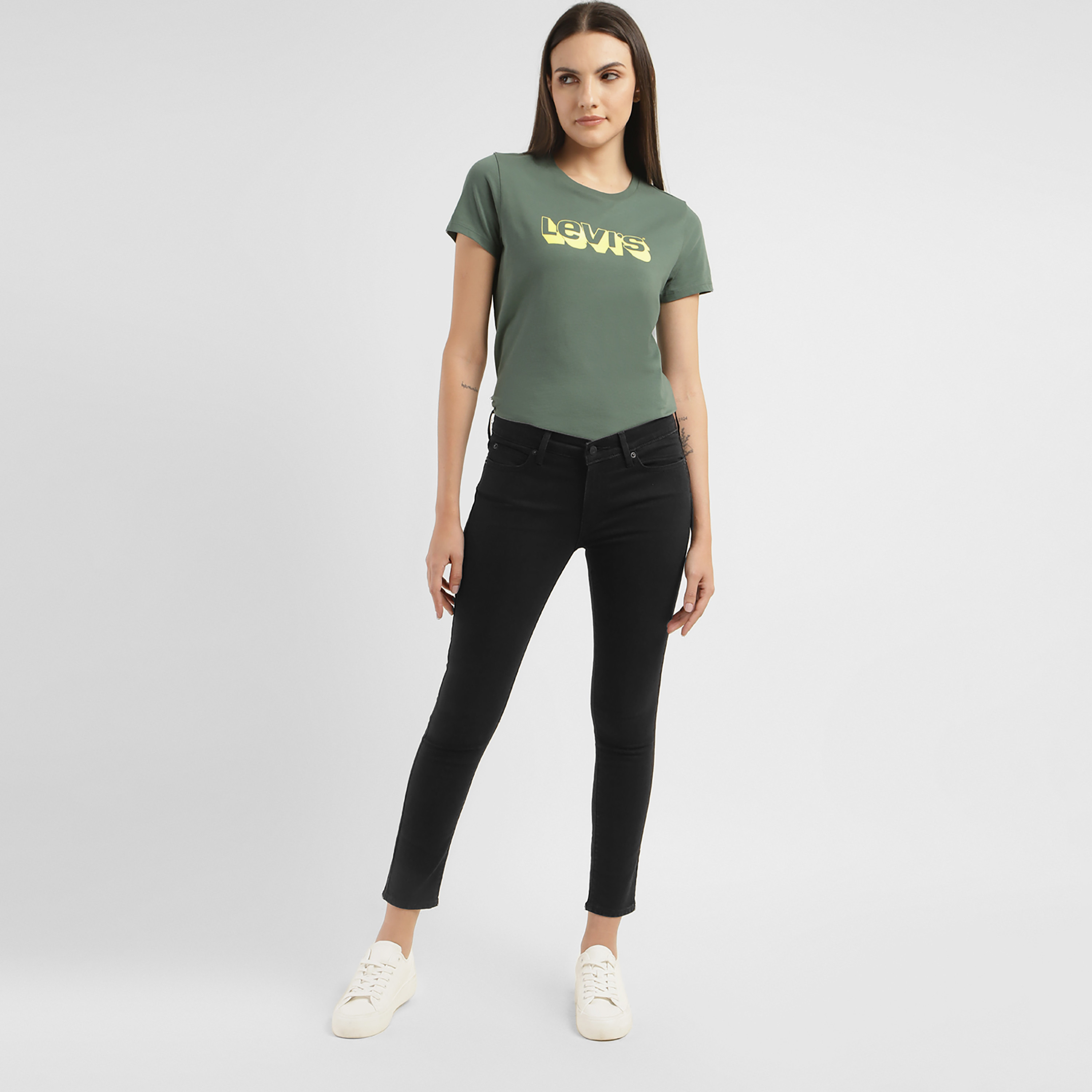 بنطال جينز من ليفايز 711 ذو قصة سكيني وجيب متوسط الارتفاع-women-clothing-bottoms-jeans-image-2
