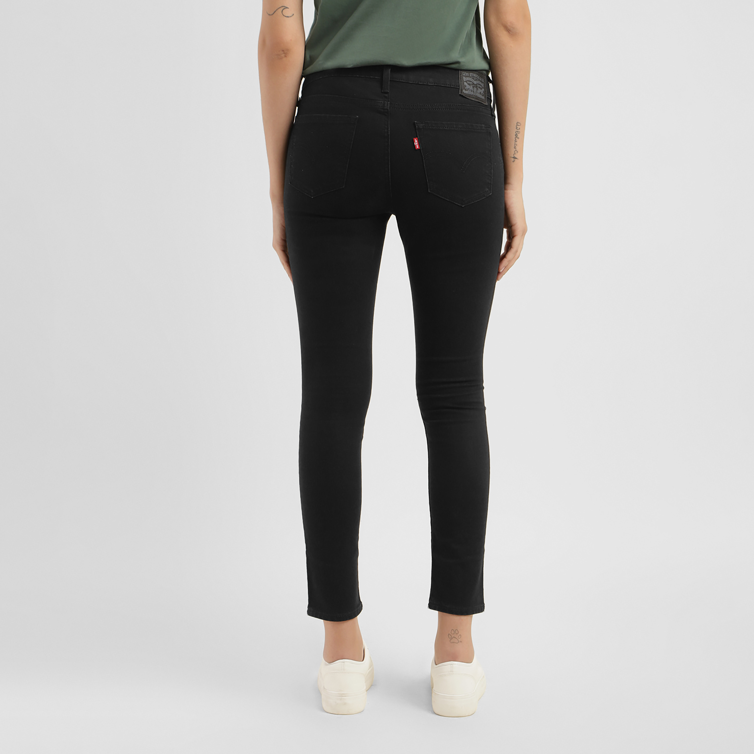 بنطال جينز من ليفايز 711 ذو قصة سكيني وجيب متوسط الارتفاع-women-clothing-bottoms-jeans-image-4