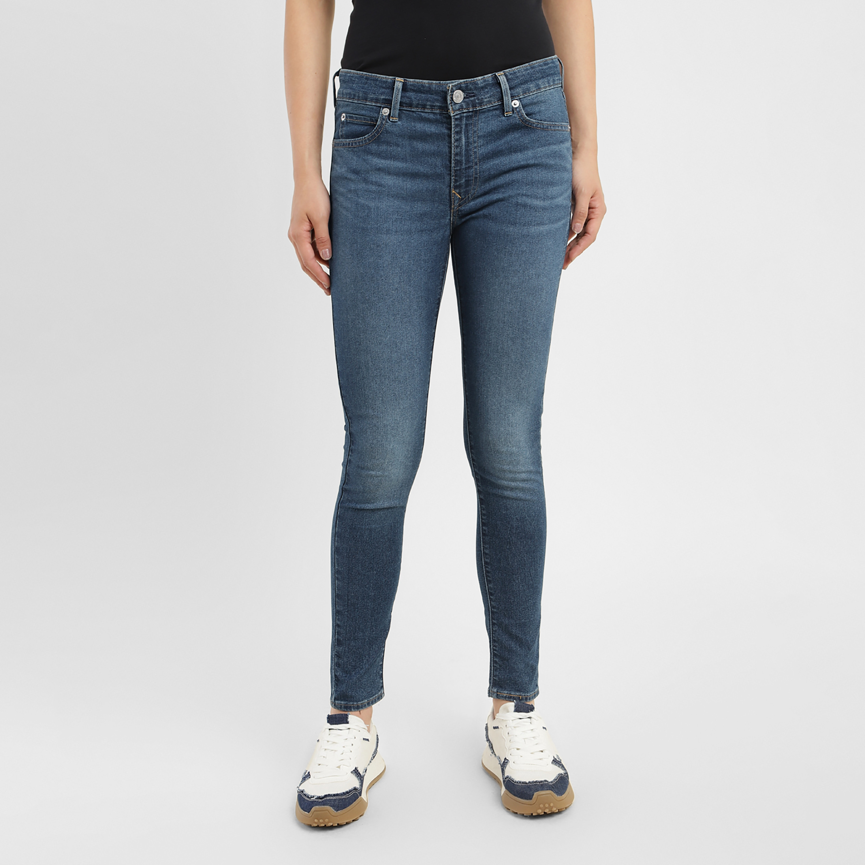 بنطال جينز من ليفايز 711 ذو قصة سكيني وجيب متوسط الارتفاع-women-clothing-bottoms-jeans-image-1