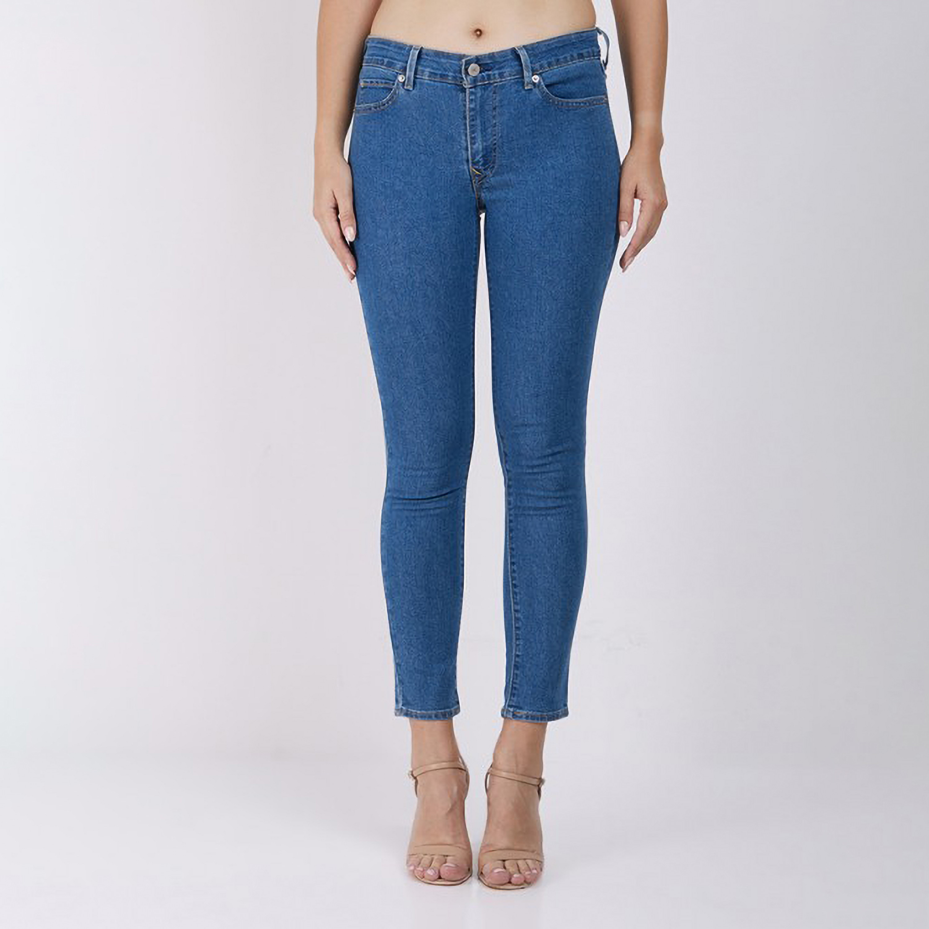 بنطال جينز من ليفايز بلون ازرق ذو اسكيني فت وجيب متوسط الارتفاع-women-clothing-bottoms-jeans-image-1