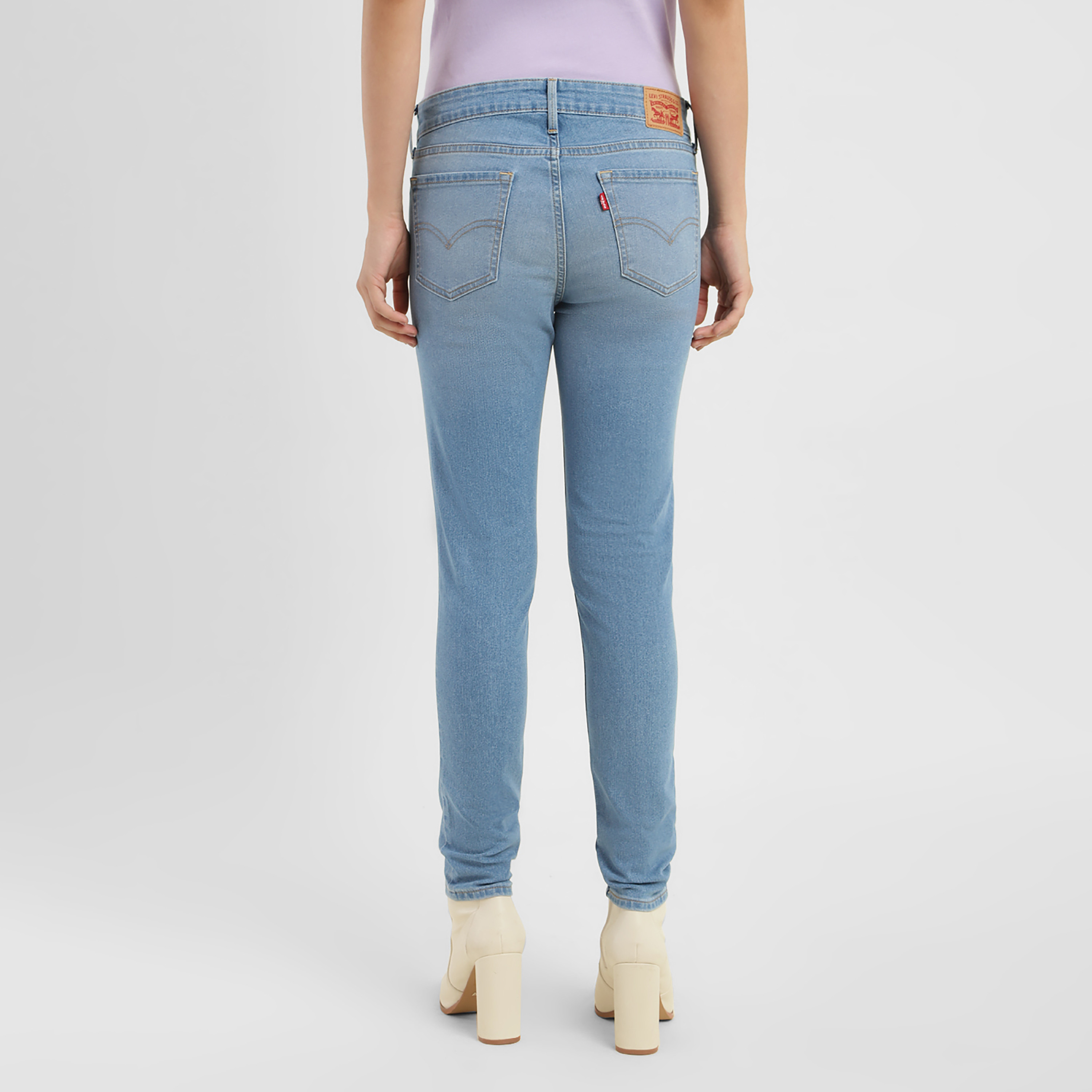 بنطال جينز من ليفايز 711 ذو قصة سكيني وجيب متوسط الارتفاع-women-clothing-bottoms-jeans-image-4