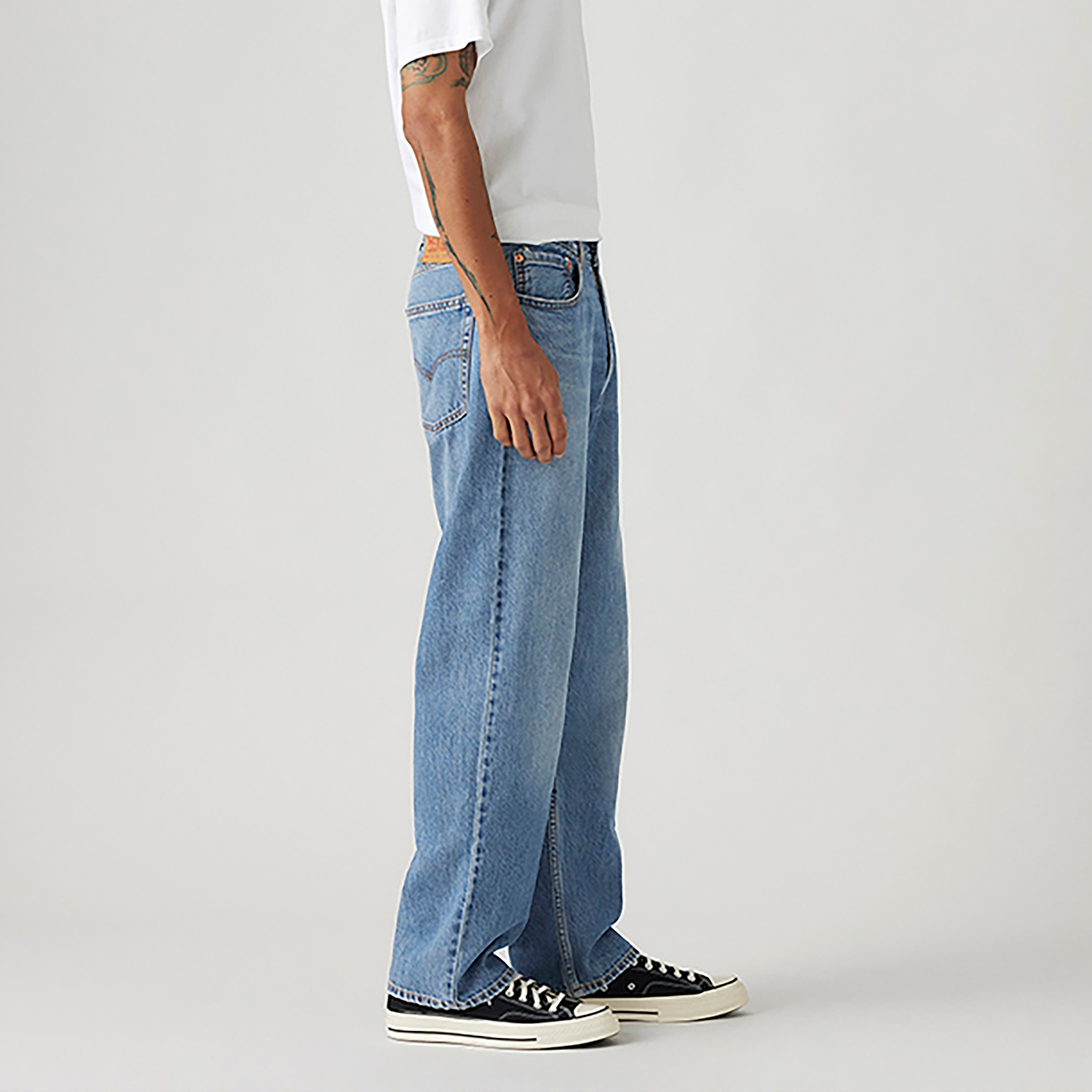 Levi's 565 Loose Straight Fit Blue 5-Pockets Men's Jeans Inseam 34-men-clothing-jeans-image-3
