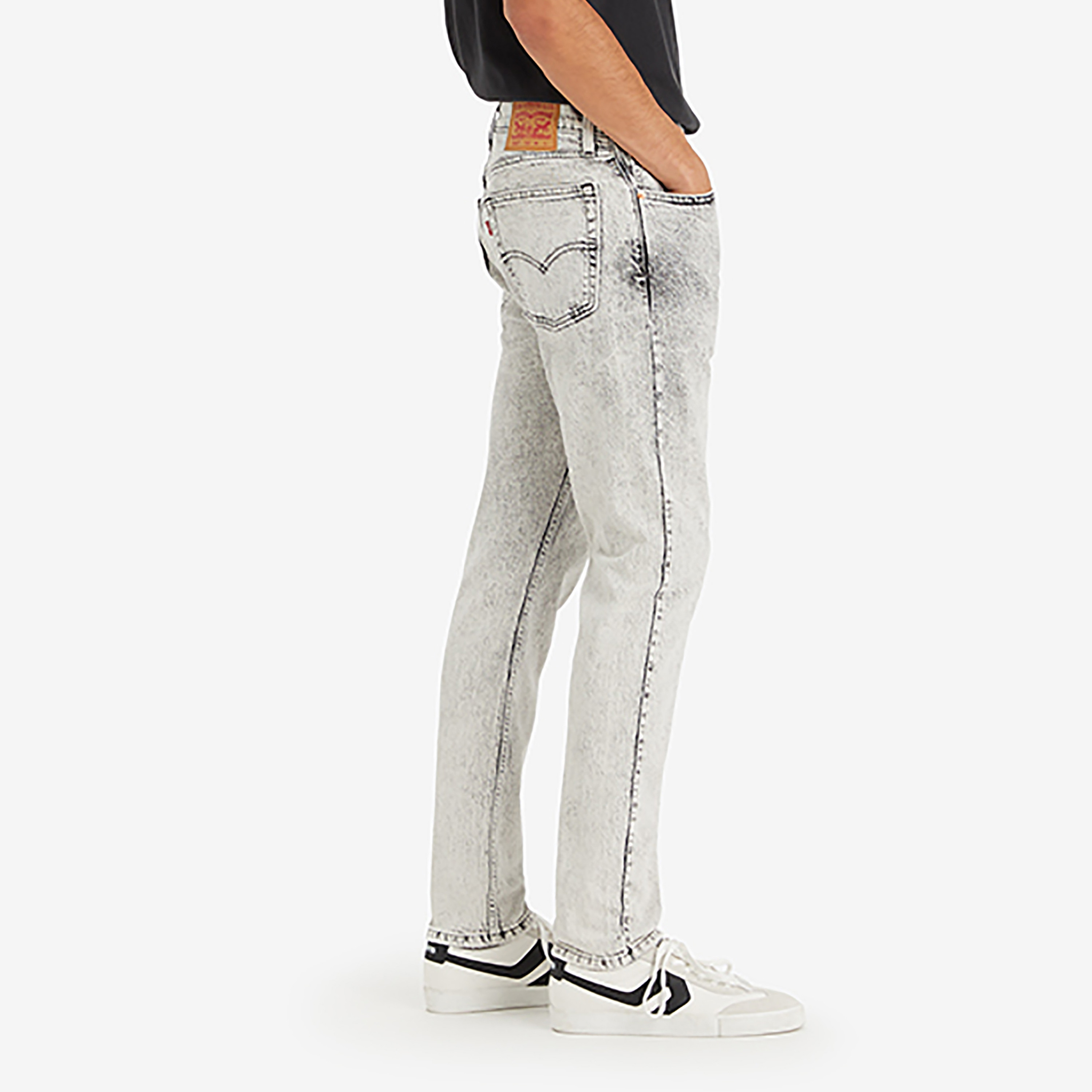 بنطال جينز Levi's 515 بقصة ضيقة باللون الرمادي و5 جيوب-men-clothing-bottoms-jeans-image-3