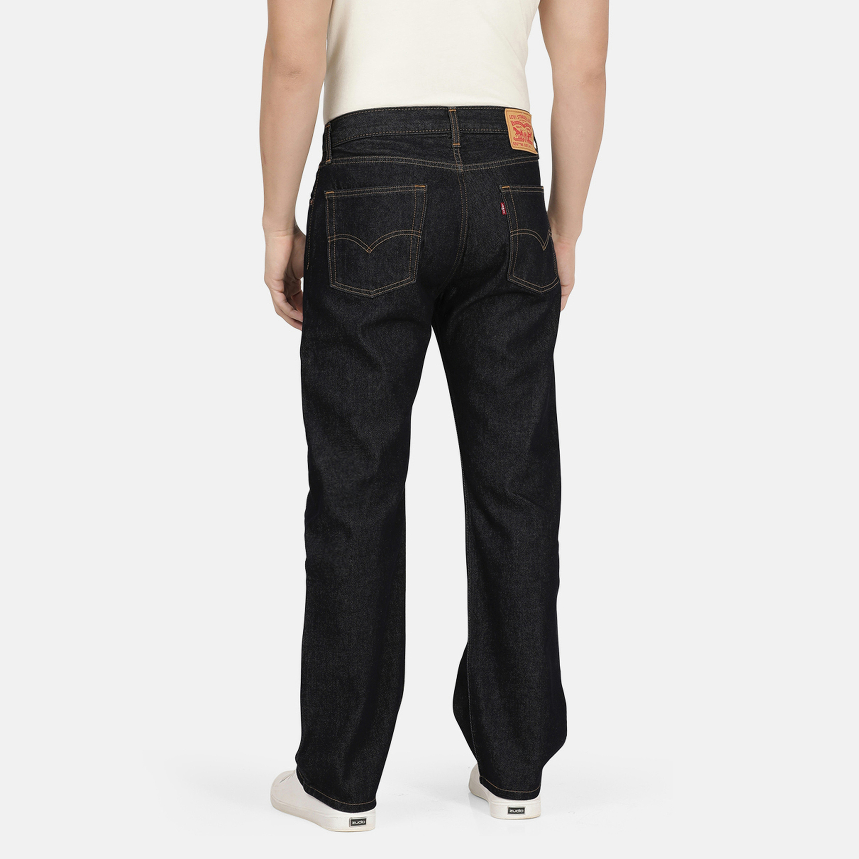 بنطال جينز رجالي Levi's 555 96 ذو قصة مستقيمة مريحة وذو 5 جيوب باللون النيلي-men-clothing-bottoms-jeans-image-4