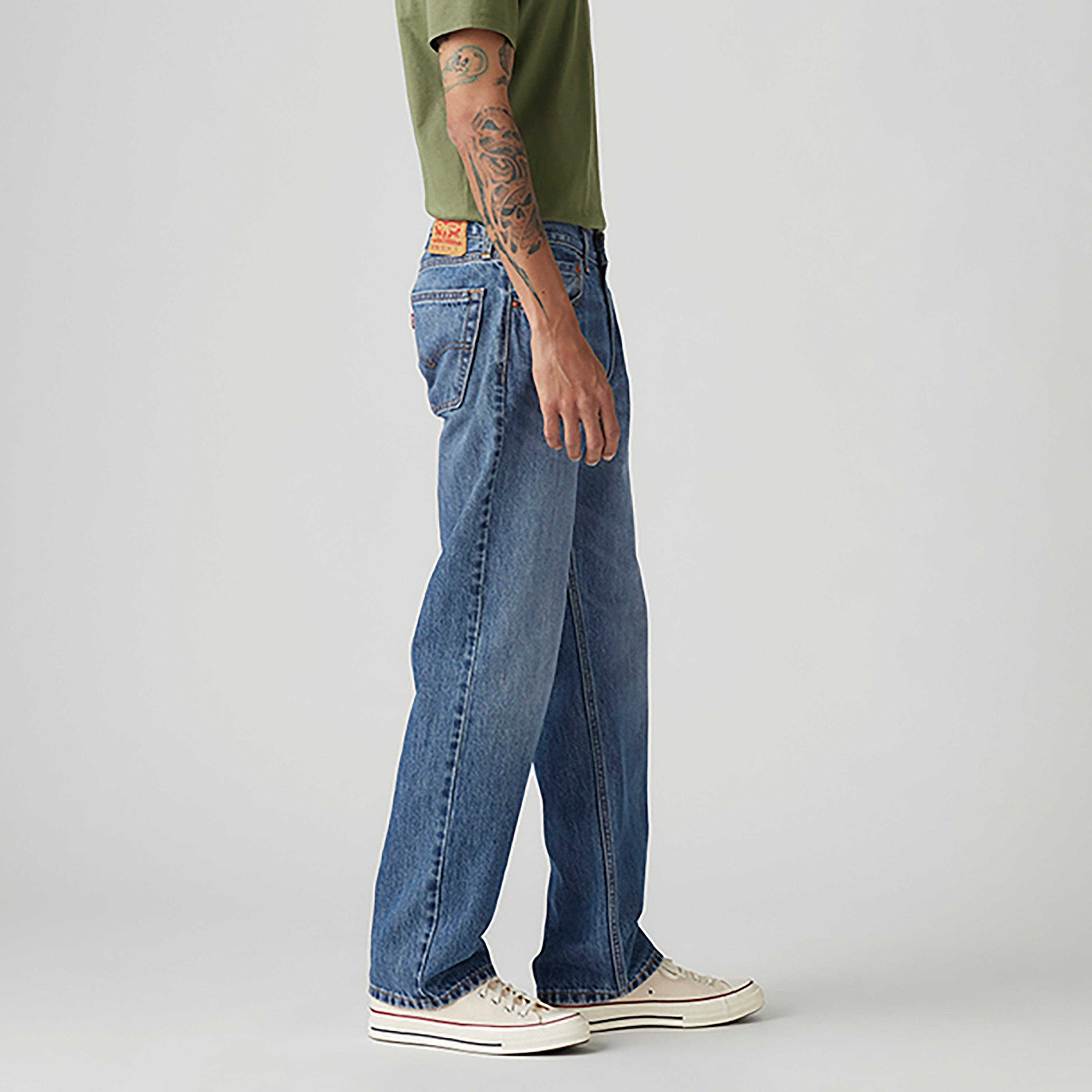 جينز ليفايس 555 مسترخي أزرق بخمسة جيوب-men-clothing-bottoms-jeans-image-3