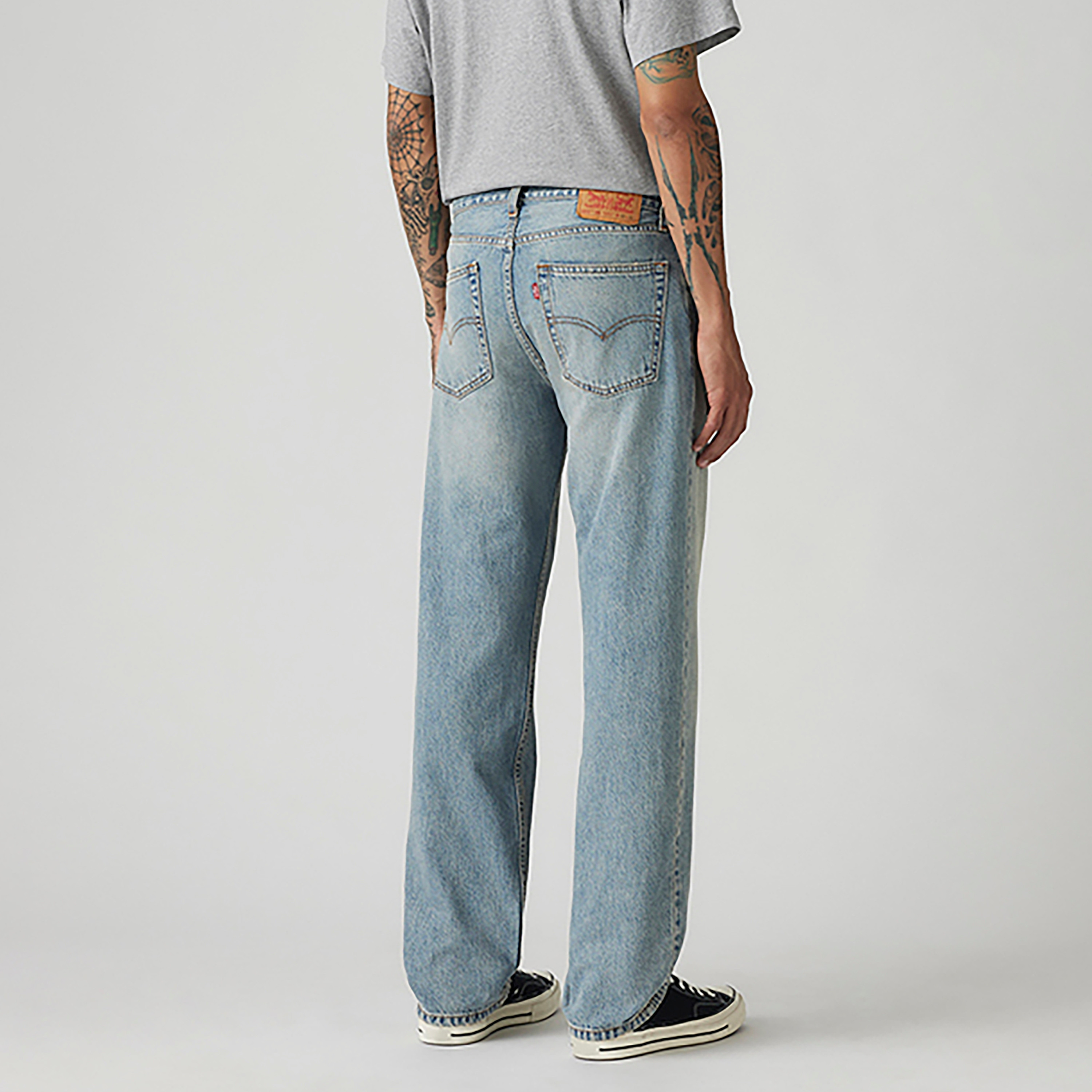 جينز الرجال ليفايس 555 بمقاس 5 جيوب أزرق مسترخي بزاوية 32-men-clothing-jeans-image-4