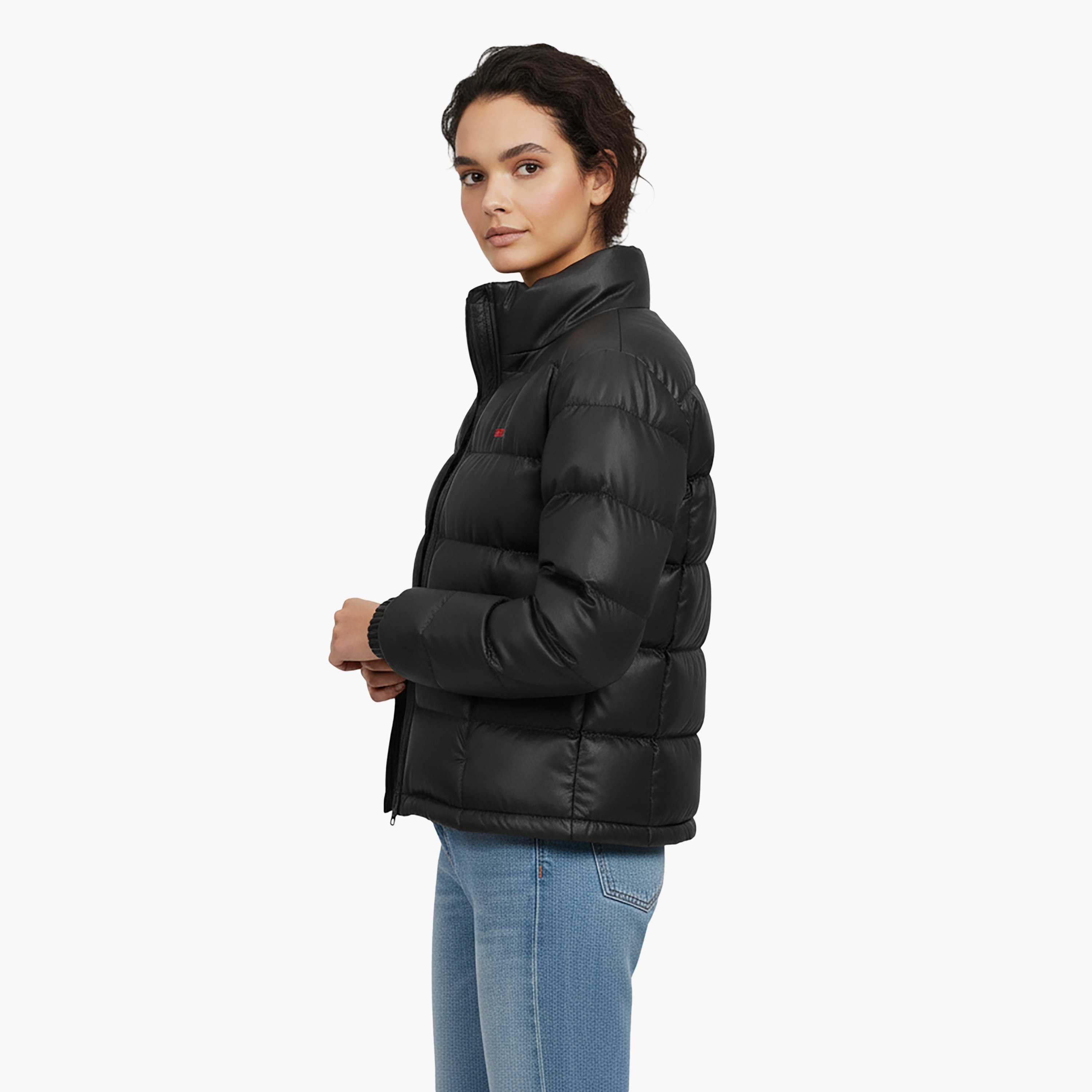 سترة منتفخة نسائية ذات رقبة عالية وأكمام طويلة من Levi-women-clothing-coatsandjackets-jackets-image-3