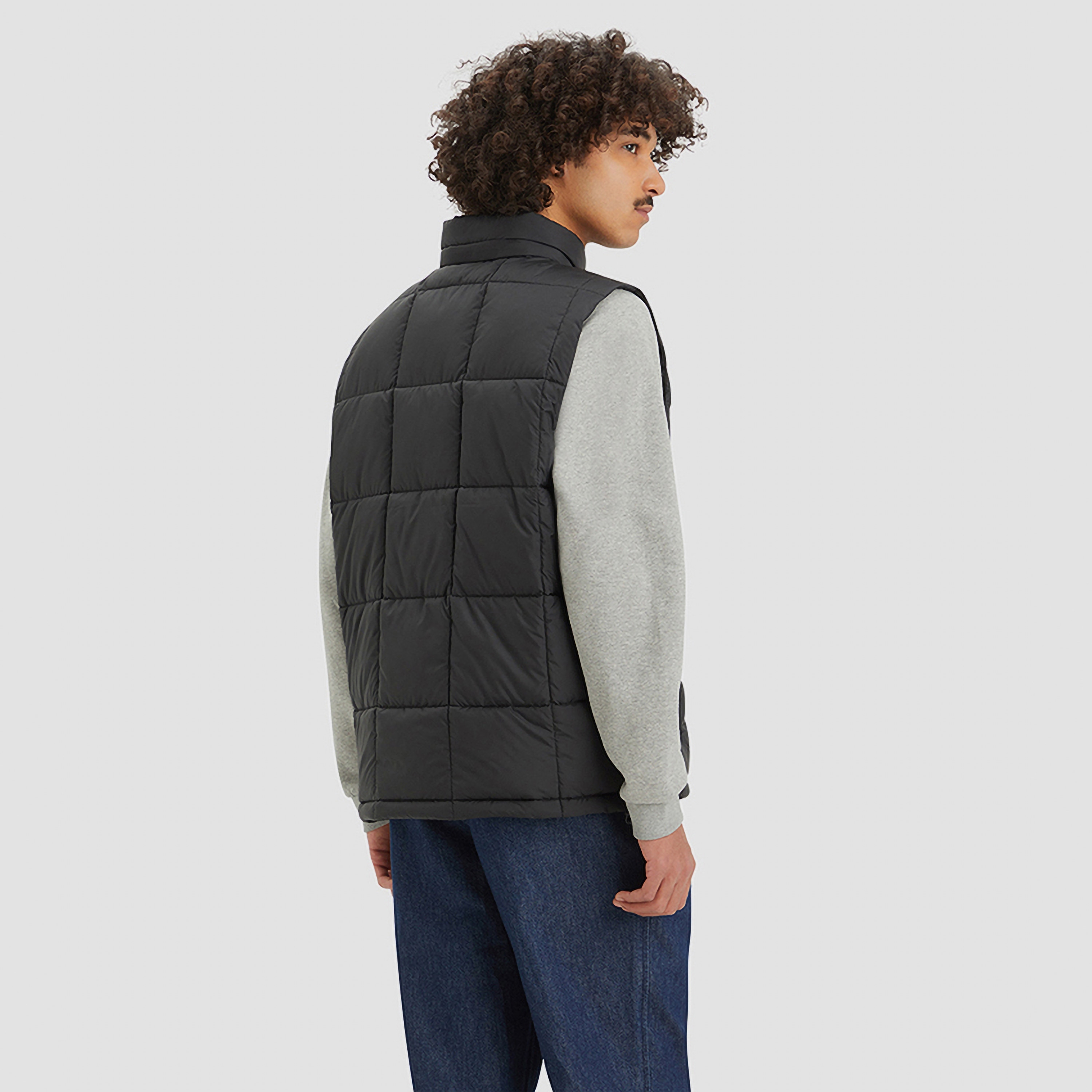 Levi's Plain High Neck Sleeveless Men's Gilet Jacket-men-clothing-jacketsandblazers-jackets-image-3