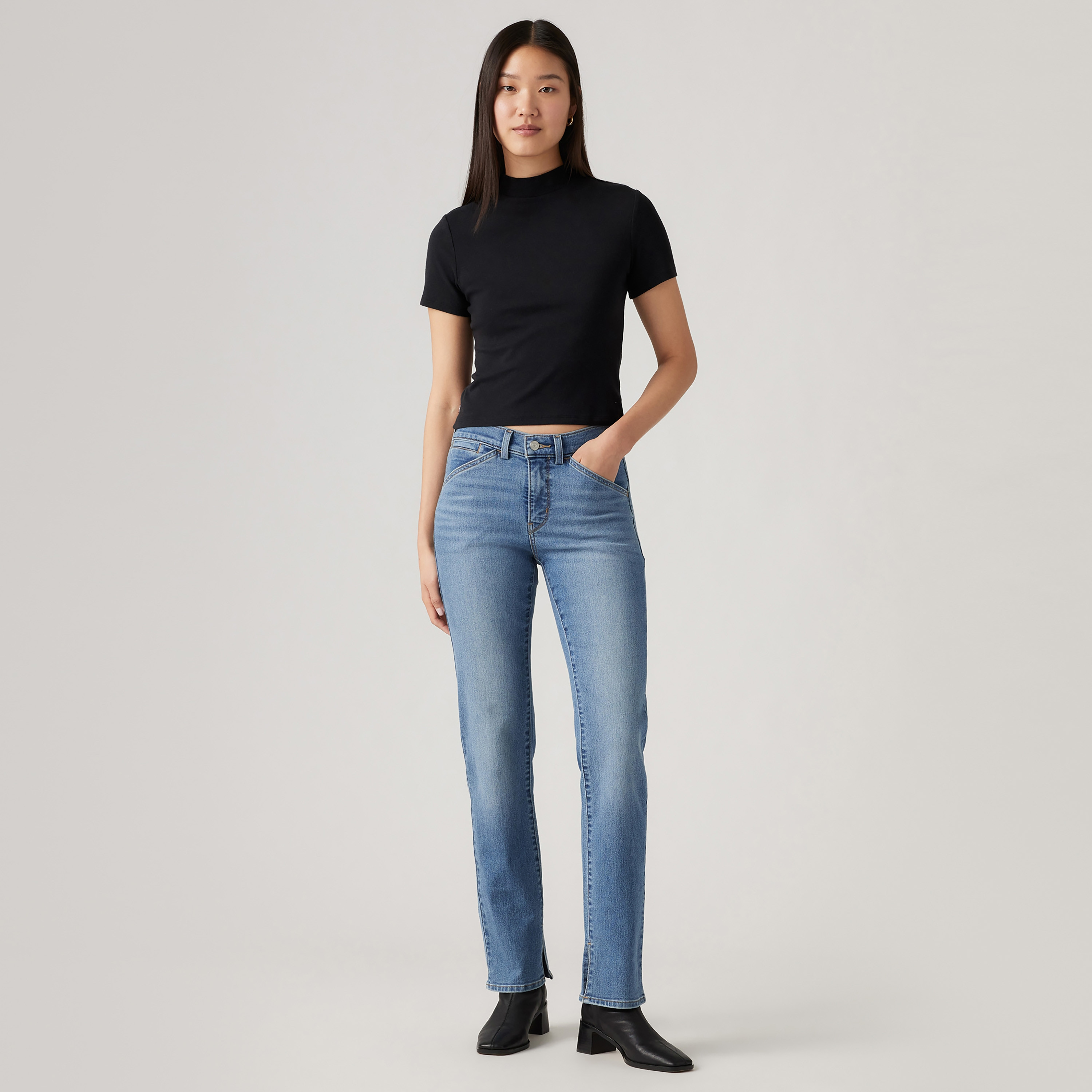 بنطلون جينز نسائي 314 بقصّة مستقيمة و4 جيوب بلون انديجو من ليفايس-women-clothing-bottoms-jeans-image-2