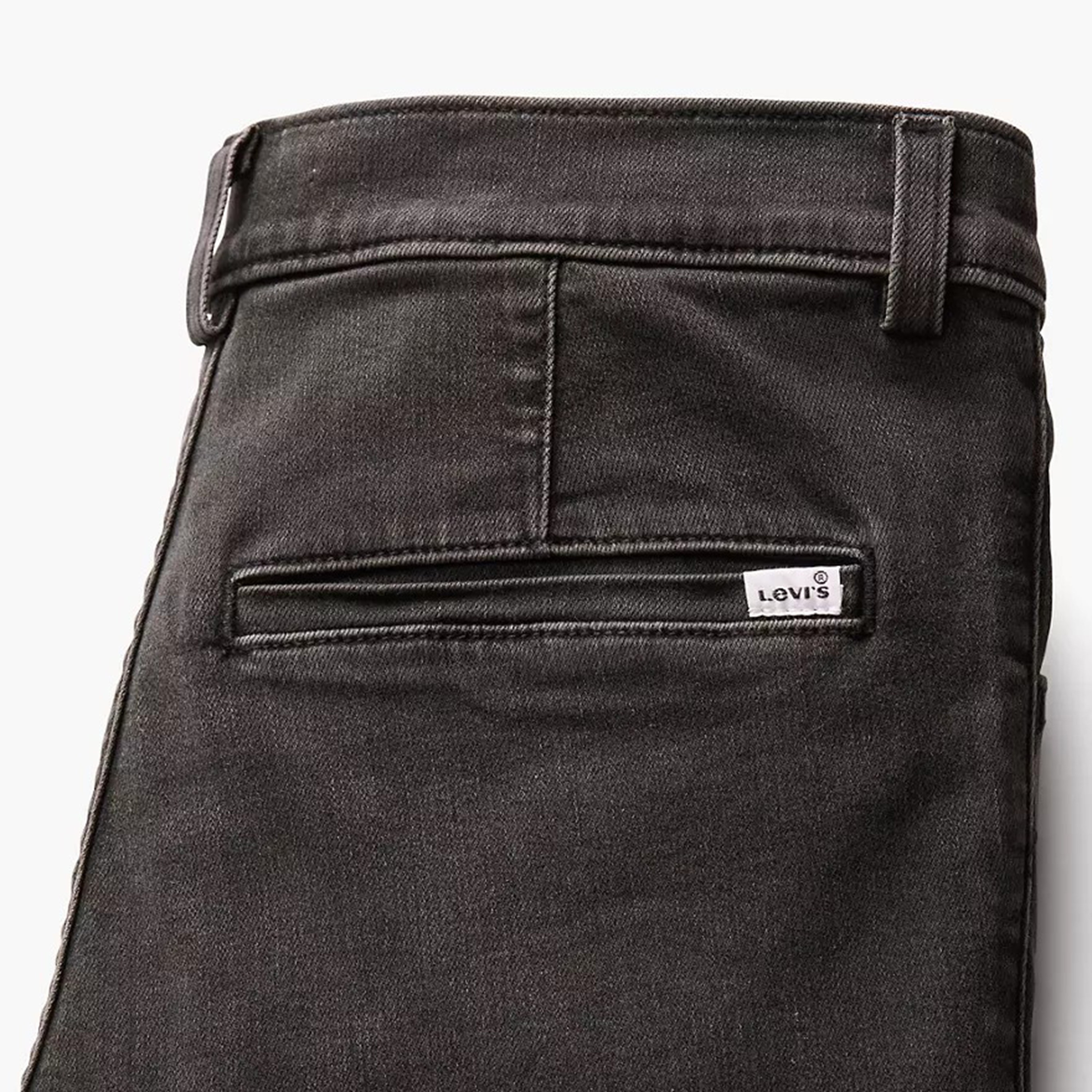 جينز341 للنساء بقصة مستقيمة بخمسة جيوب مقاس 30 رمادي من ليفايس-women-clothing-bottoms-jeans-image-3