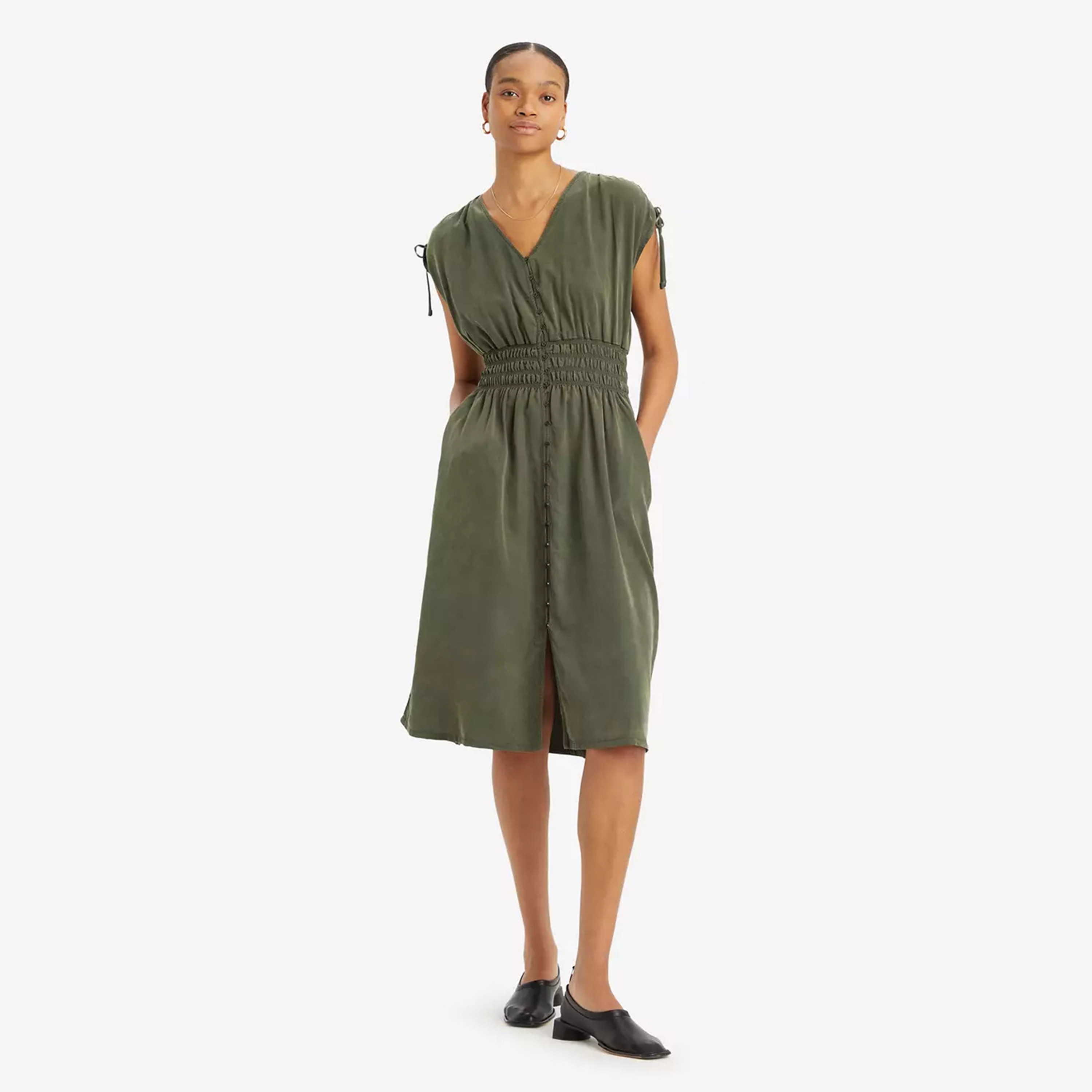 فستان نسائي متوسط الطول من القطن أخضر مزركش ومفتوح من ليفايس-women-clothing-dresses-image-1