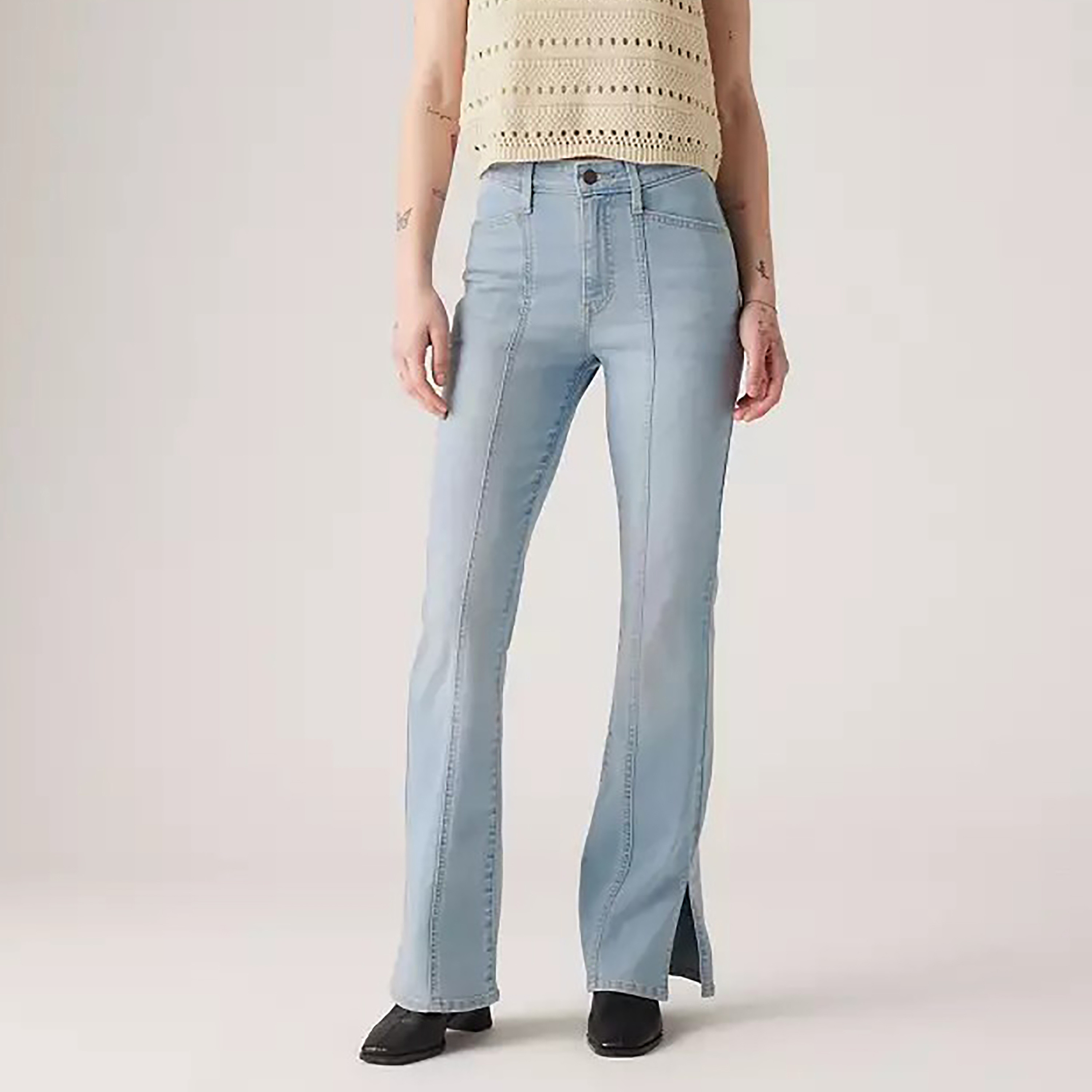 بنطلون جينز نسائي أزرق اللون بخمسة جيوب من Levi's Bootcut Fit-women-clothing-bottoms-jeans-image-1