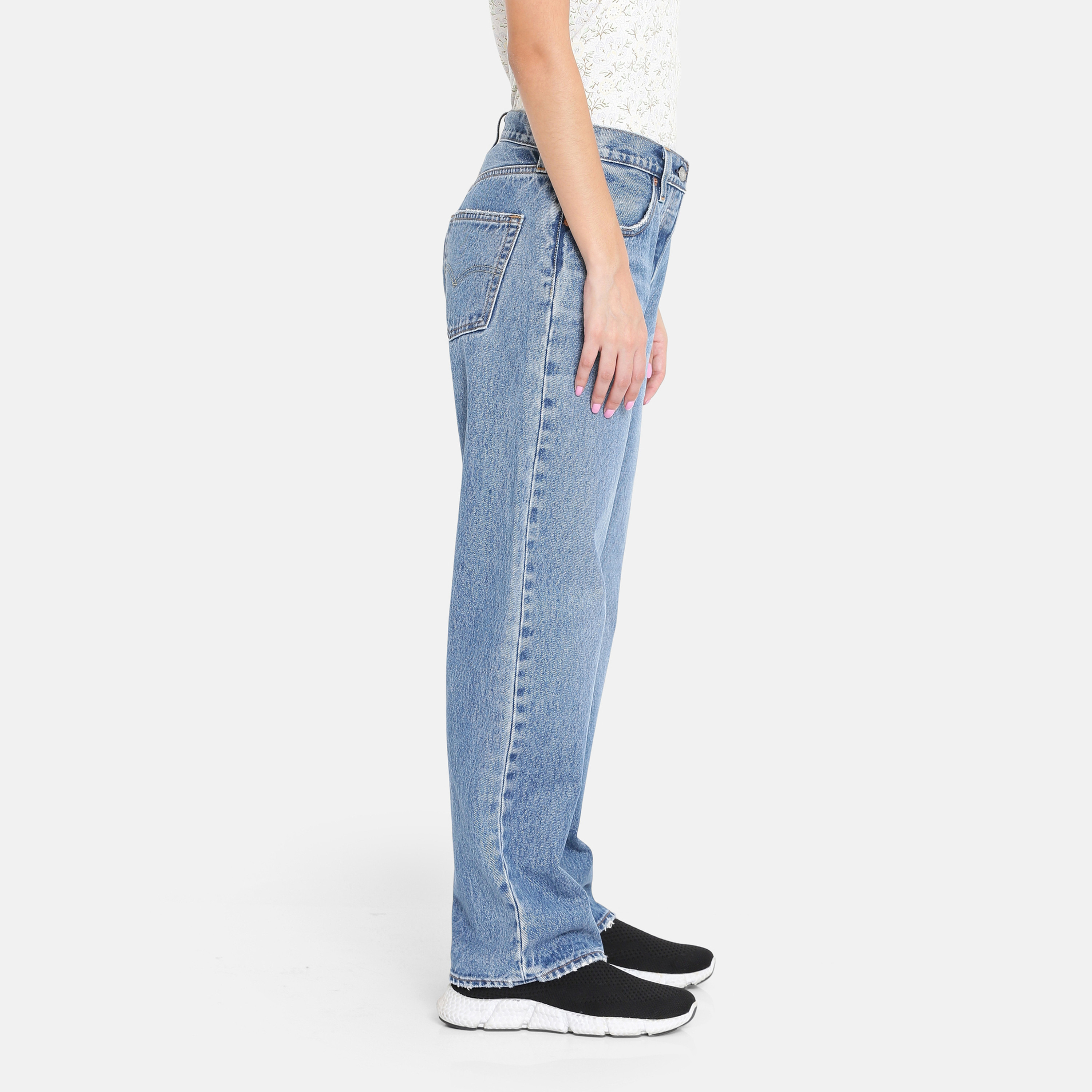 جينز نسائي من Levi's 501 90S بقصة عادية نيلي و5 جيوب للكاحل-women-clothing-bottoms-jeans-image-3