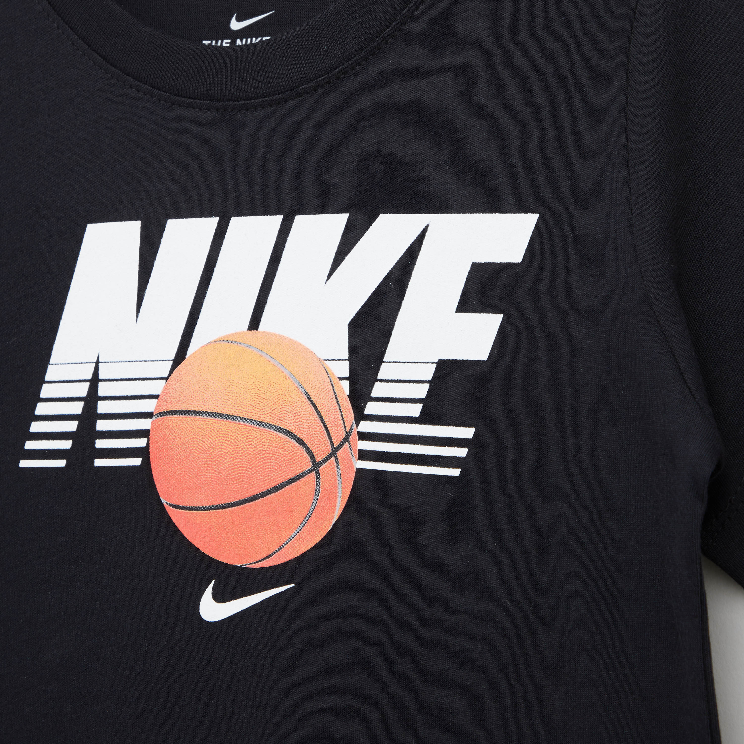 Nike Graphic Print T-shirt with Round Neck and Short Sleeves-boys-clothing-sportswear-tops-image-2