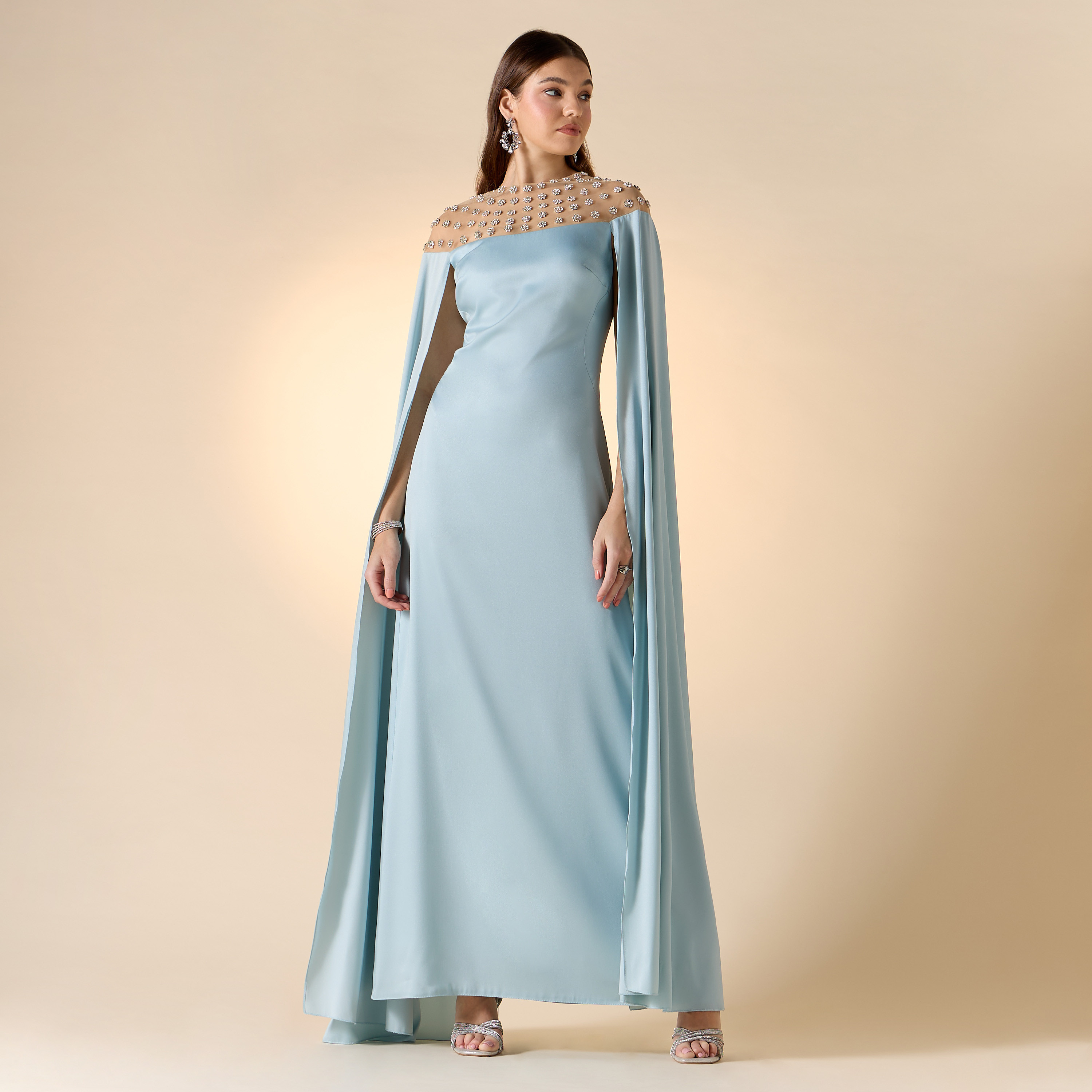 فستان ماكسي مزين بأكمام كيب من آرا-women-clothing-dresses-image-1