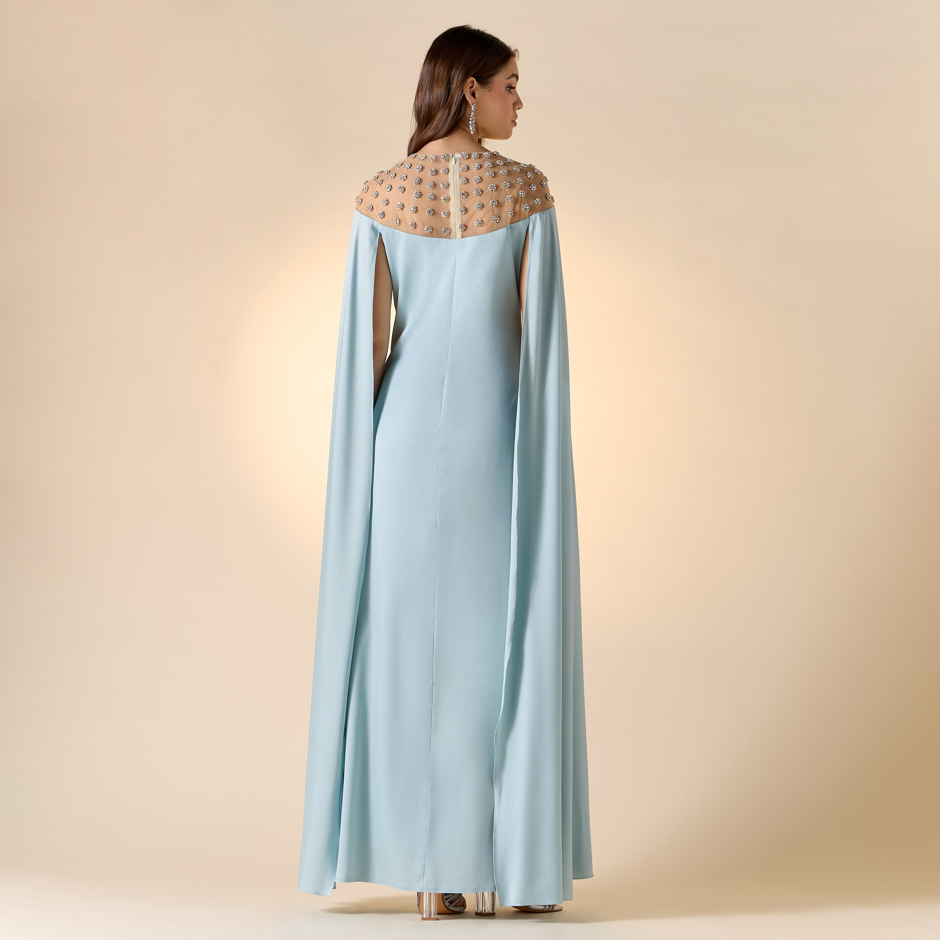 فستان ماكسي مزين بأكمام كيب من آرا-women-clothing-dresses-image-3