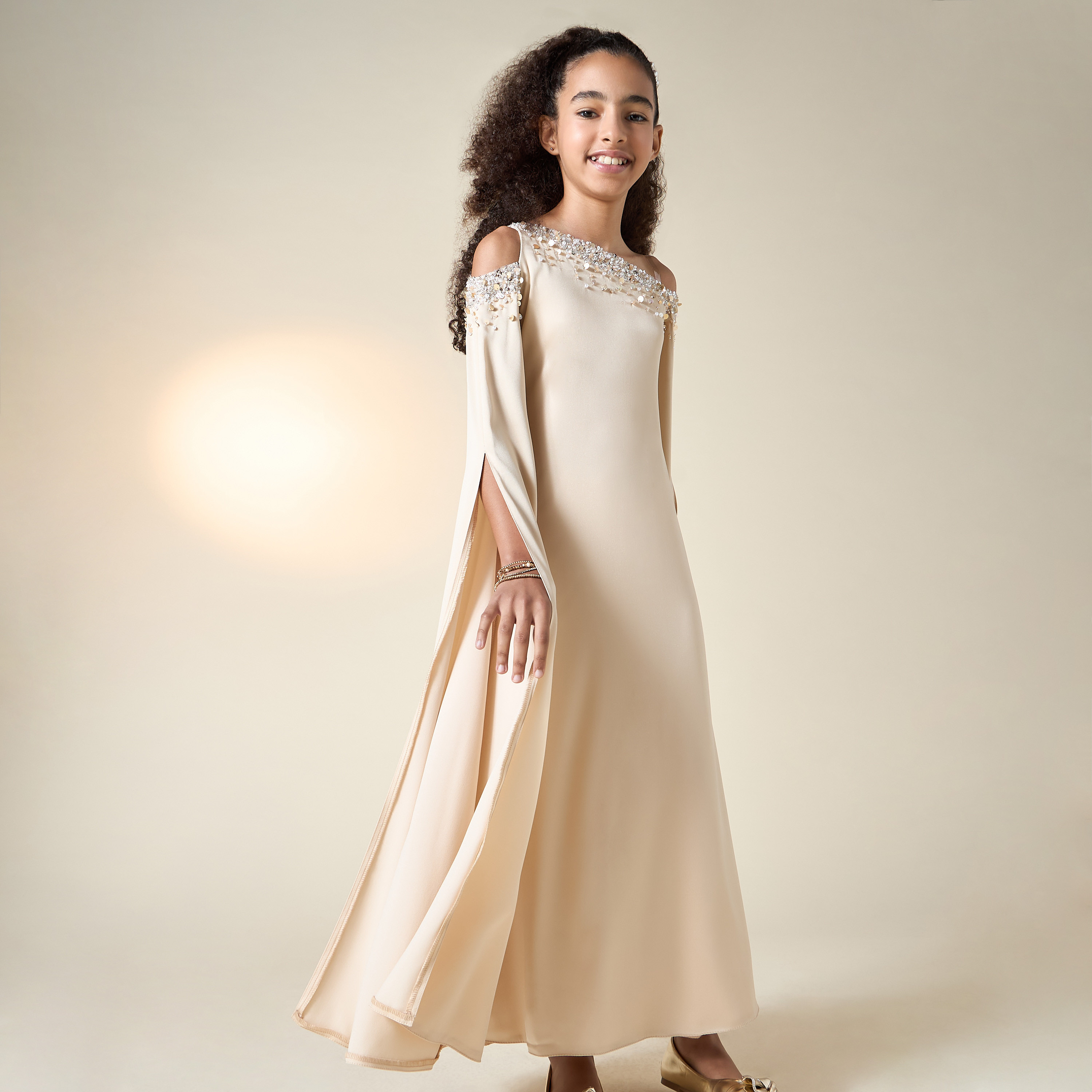 فستان ماكسي آرا مزين بأكتاف مكشوفة وأكمام طويلة-girls-clothing-dressesandjumpsuits-image-1