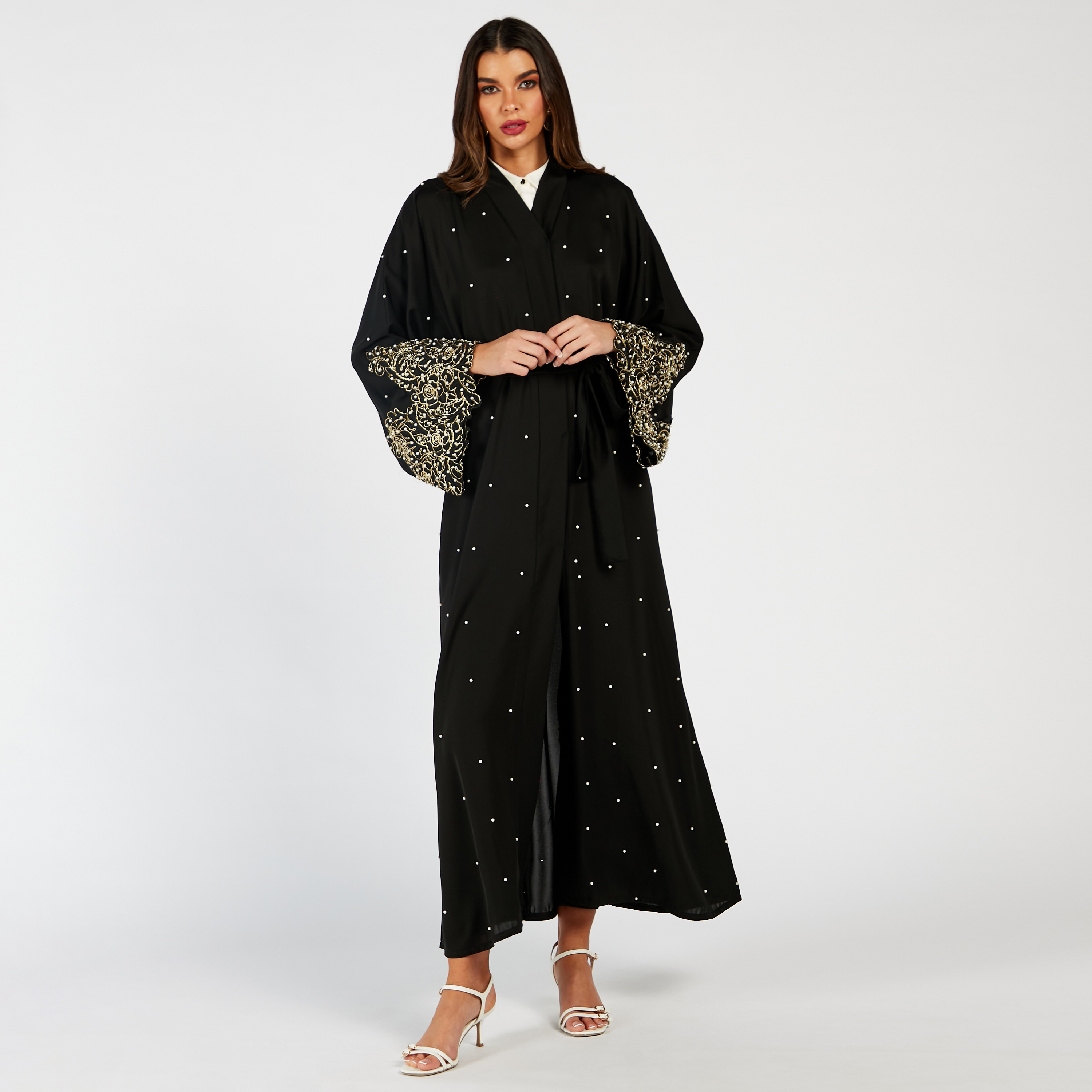 طقم عباية مزينة وحجاب من نُخبة-women-arabicclothing-abayas-image-3