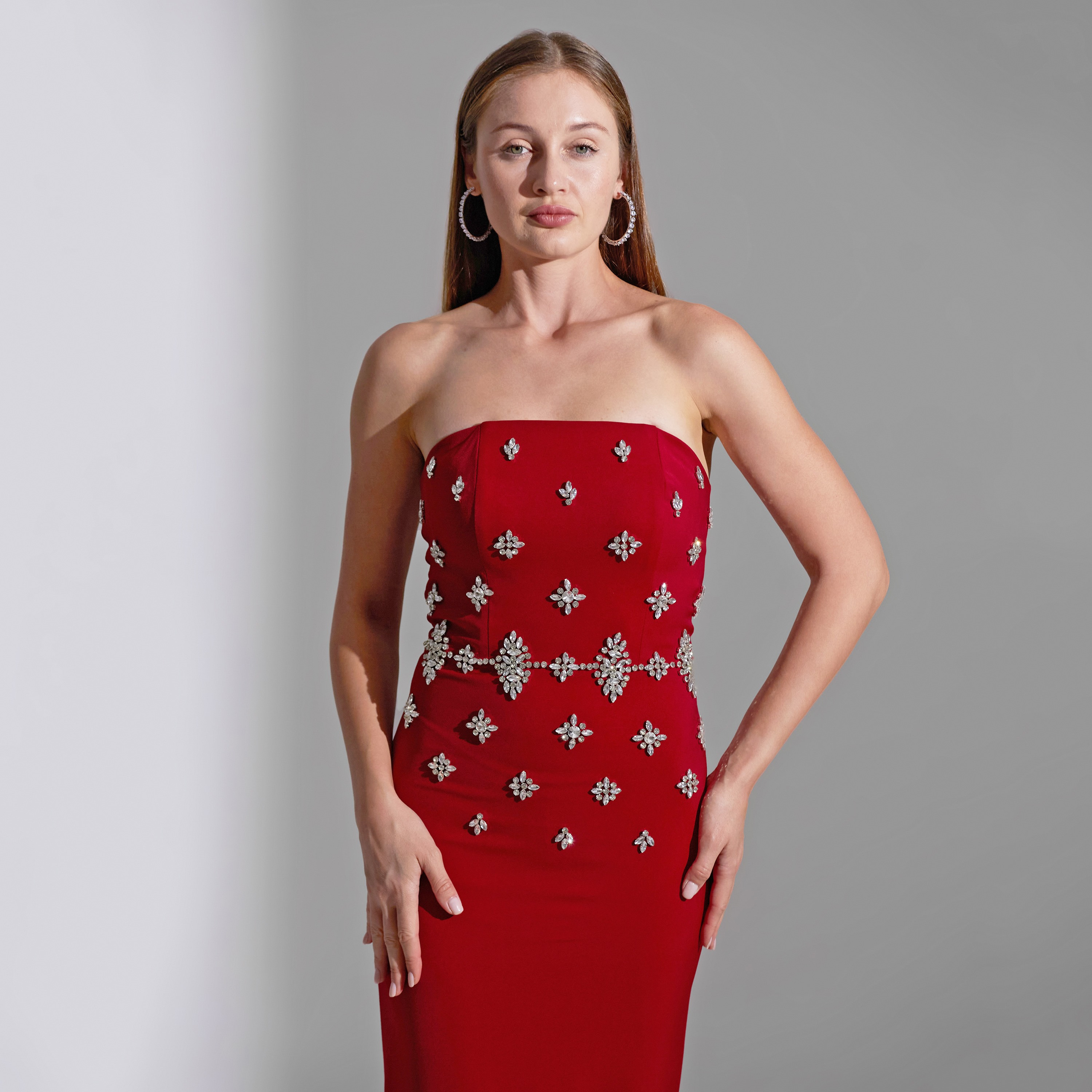 فستان سهرة ماكسي نسائي من أكاديا مكون من قطعتين مع عباءة من الكريب الكريستالي-women-clothing-dresses-image-10