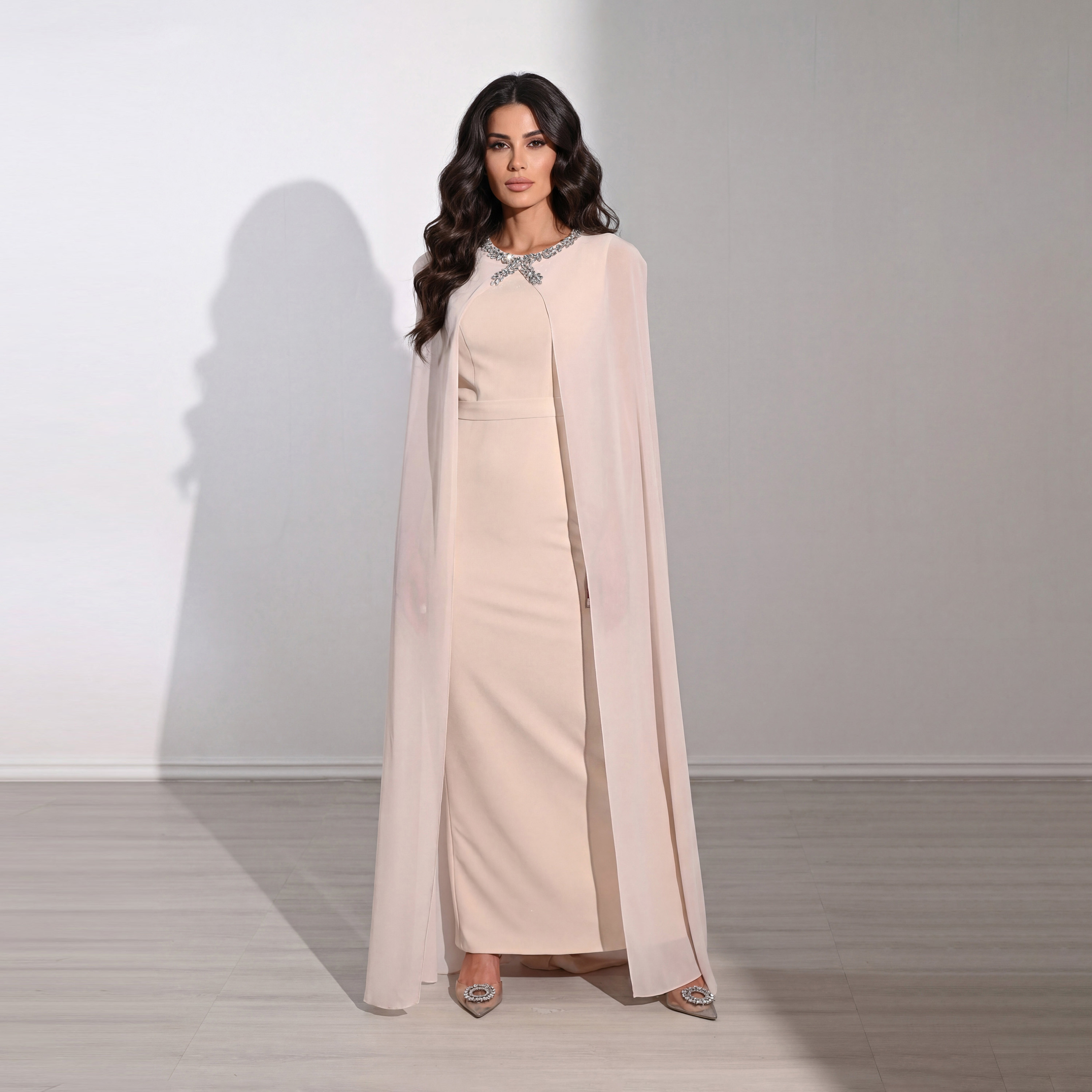 فستان سهرة ماكسي نسائي بتصميم "كيب" من قماش "كريب" مع ياقة مزينة بالكريستال من أكاديا-women-clothing-dresses-image-5