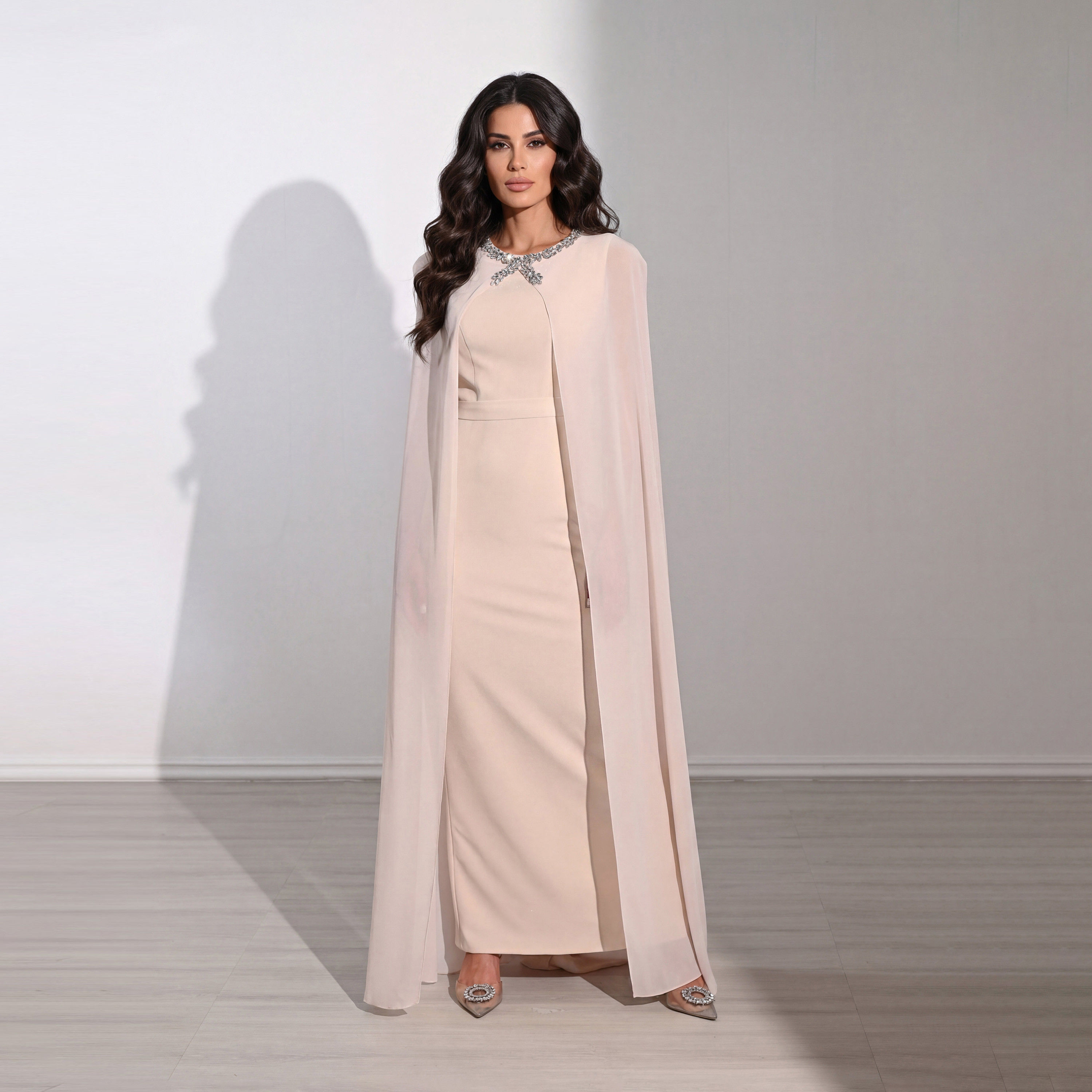 فستان سهرة ماكسي نسائي بتصميم "كيب" من قماش "كريب" مع ياقة مزينة بالكريستال من أكاديا-women-clothing-dresses-image-5