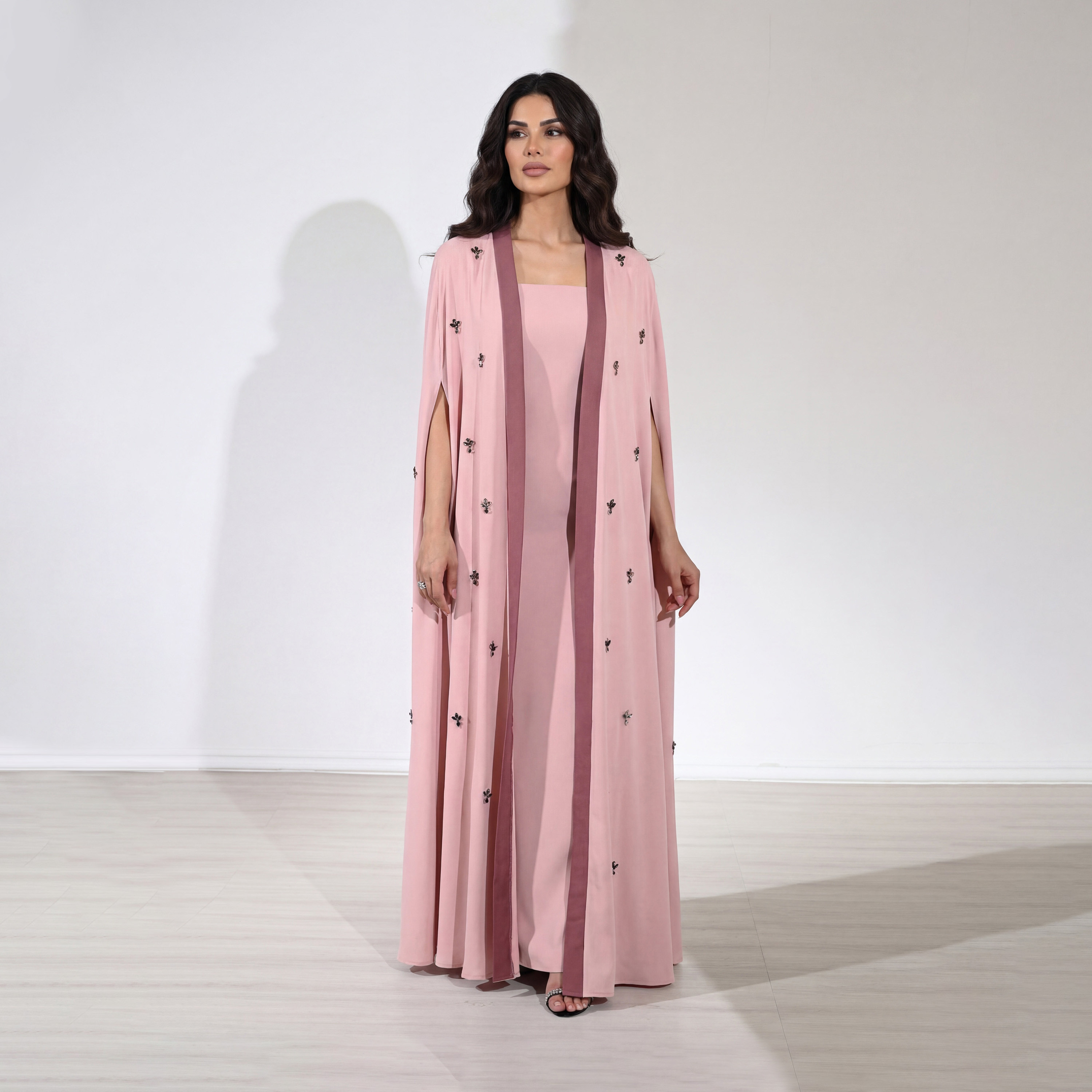 طقم سهرة نسائي مكون من قطعتين من الكريب بتطريز كريستالي وأكمام كاب علوية من أكاديا-women-clothing-dresses-image-8